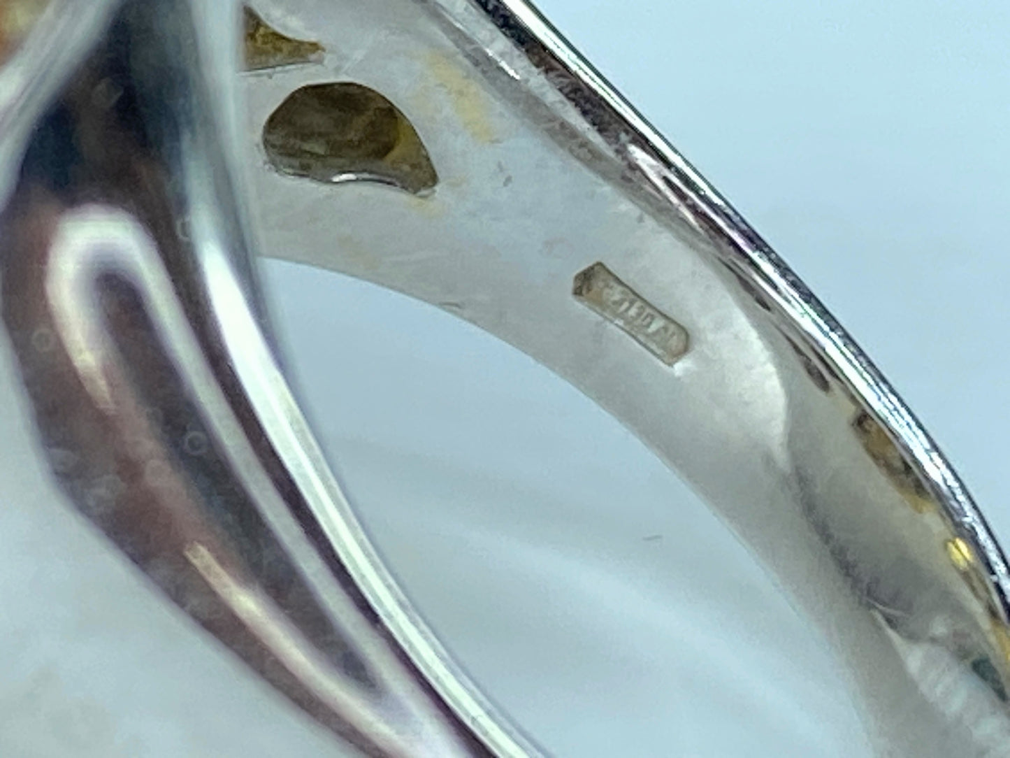 AJ Designer Honey Citrine Textured Royal Ring 18K 17.1g s6.75 JR9048