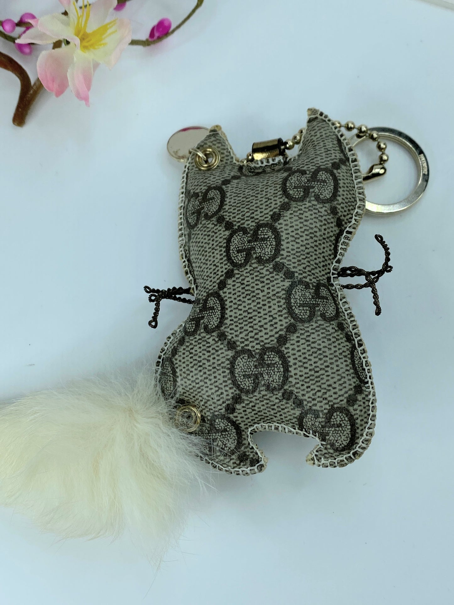 Gucci Guccioli Christina Cat bag Charm GG with furry tail 4.0" GS287