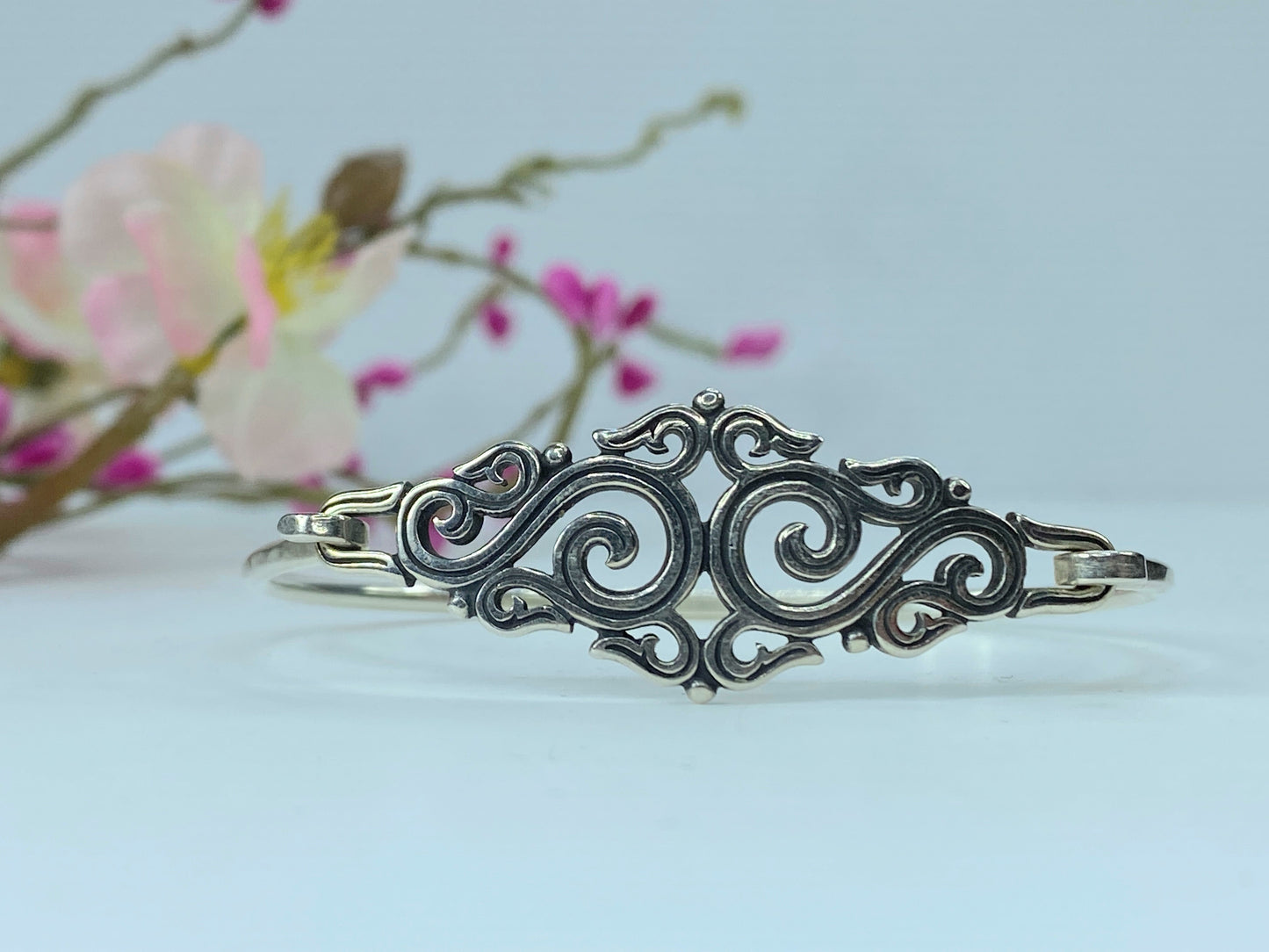 Retired James Avery Sterling Sorrento Cuff Bracelet 6.25" 10.9 JR143