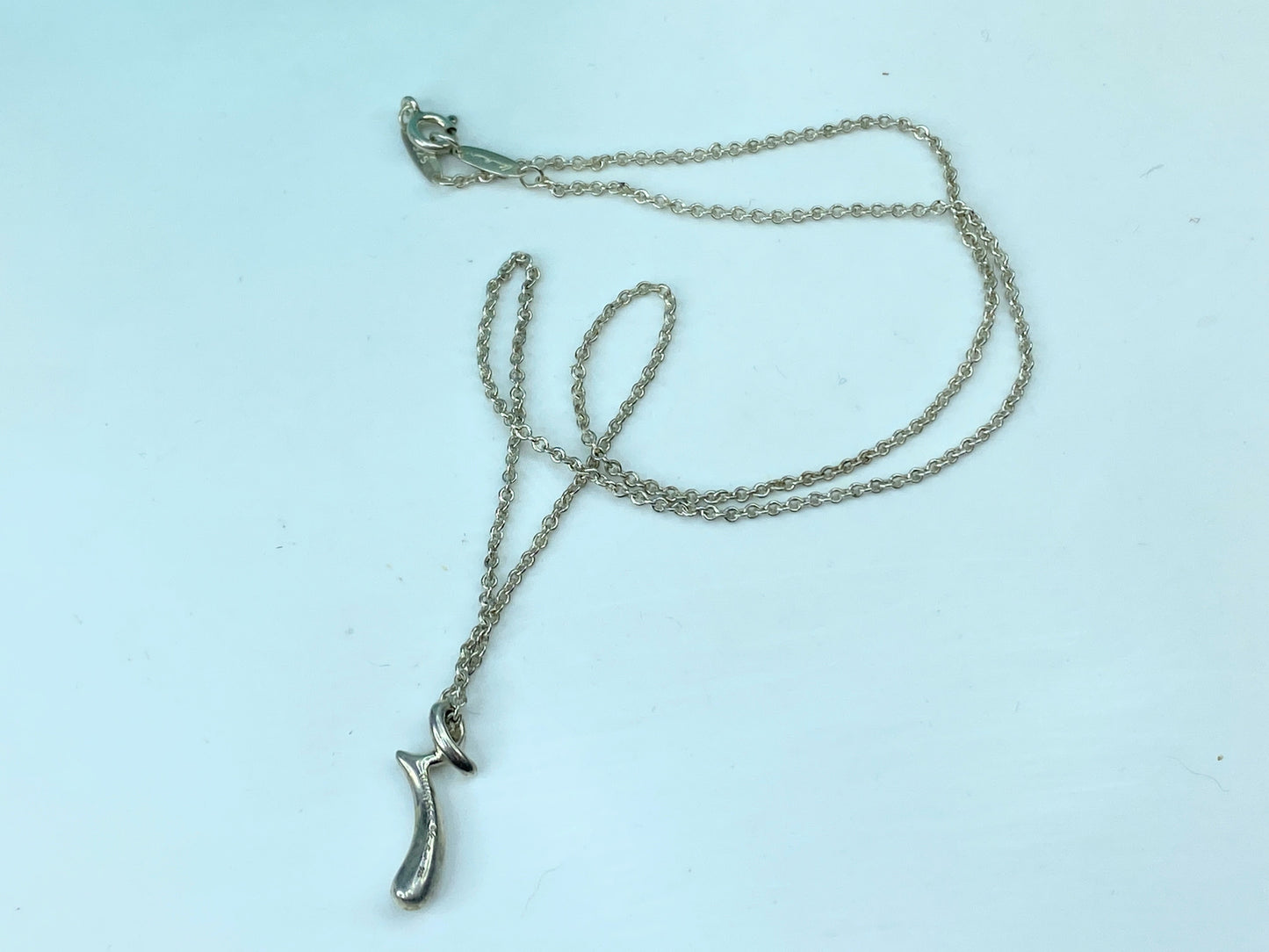 Tiffany & Co Silver Peretti Alphabet "r" Medium pendant necklace 17.5" JR721
