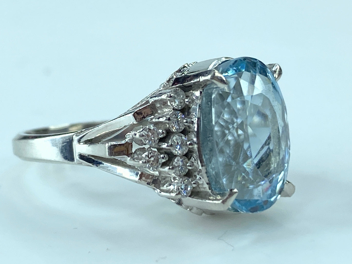 Certified Platinum 7.4ct faceted Oval Swiss Blue Topaz G/VS diamond ring JR101