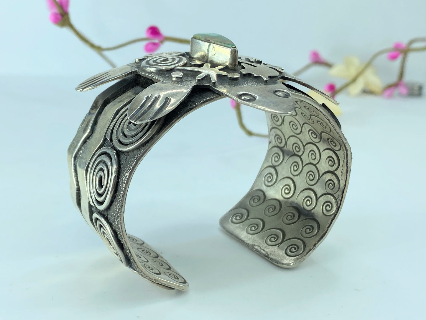 Navajo ALEX SANCHEZ Thunderbird Bracelet Sterling handmade 113.4g 6.5" JR116