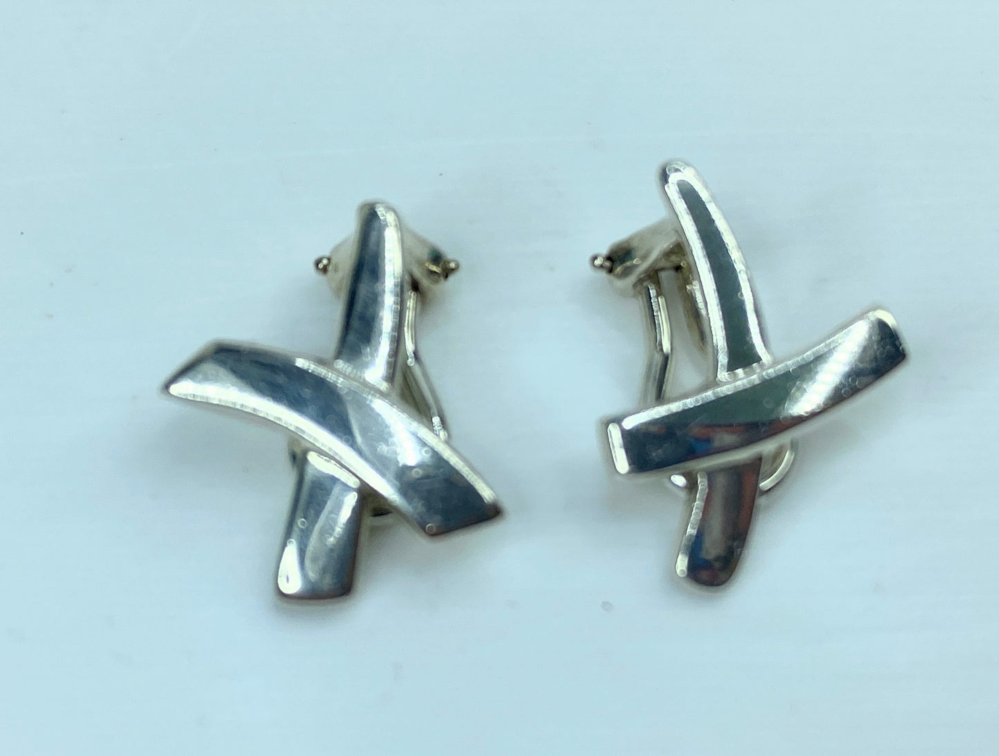 Tiffany & Co. Paloma Picasso Graffiti X Earclips Sterling silver JR749