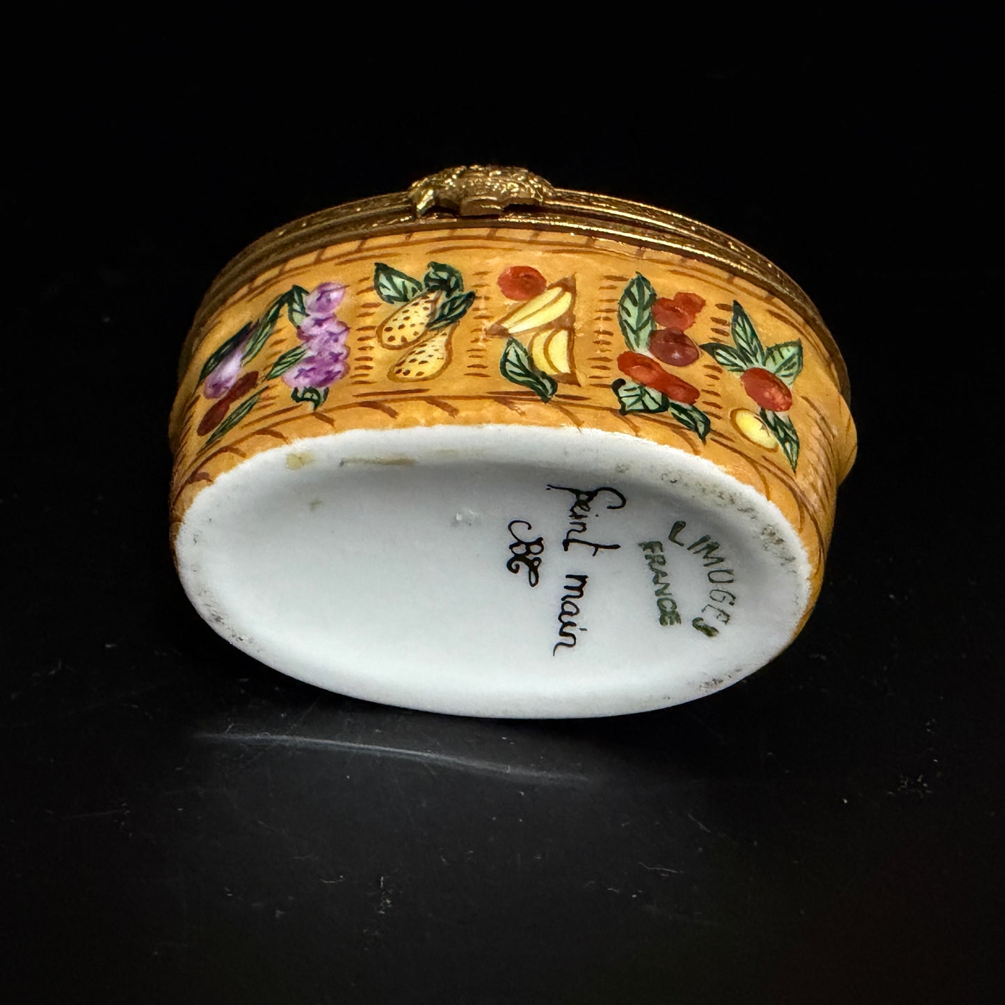 Limoges Hand Painted Fruit Basket Trinket Box with Sculpted Fruit Lid JR782