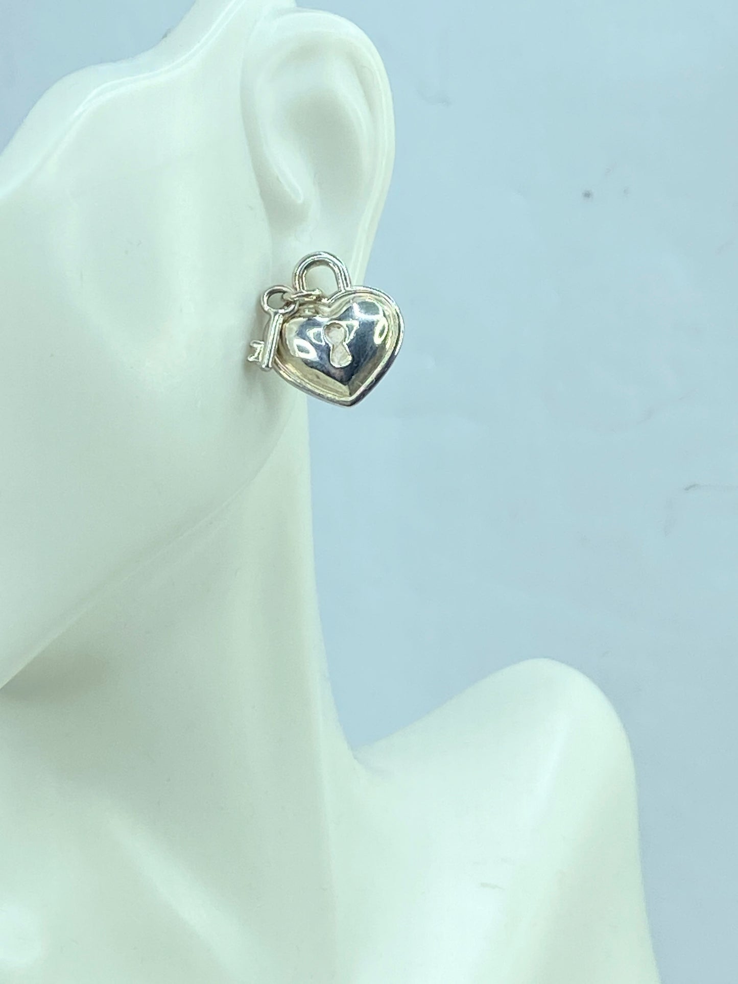 Italy Tiffany & Co. Heart Padlock & Key 925 Sterling Silver post earrings JR752