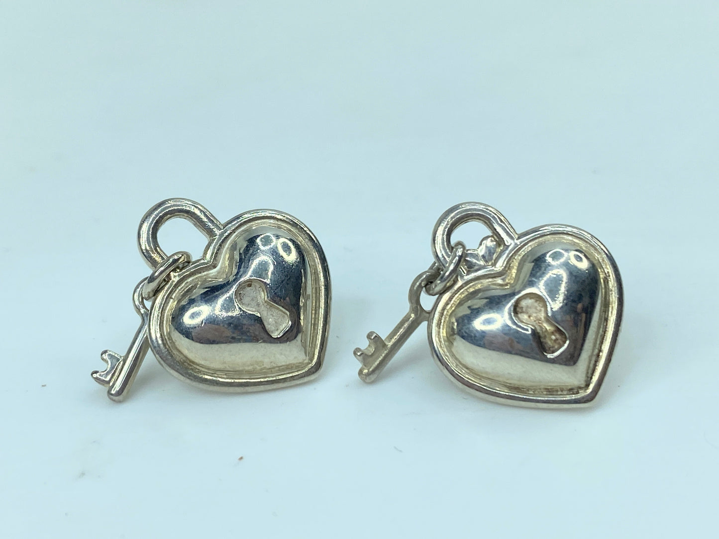 Italy Tiffany & Co. Heart Padlock & Key 925 Sterling Silver post earrings JR752