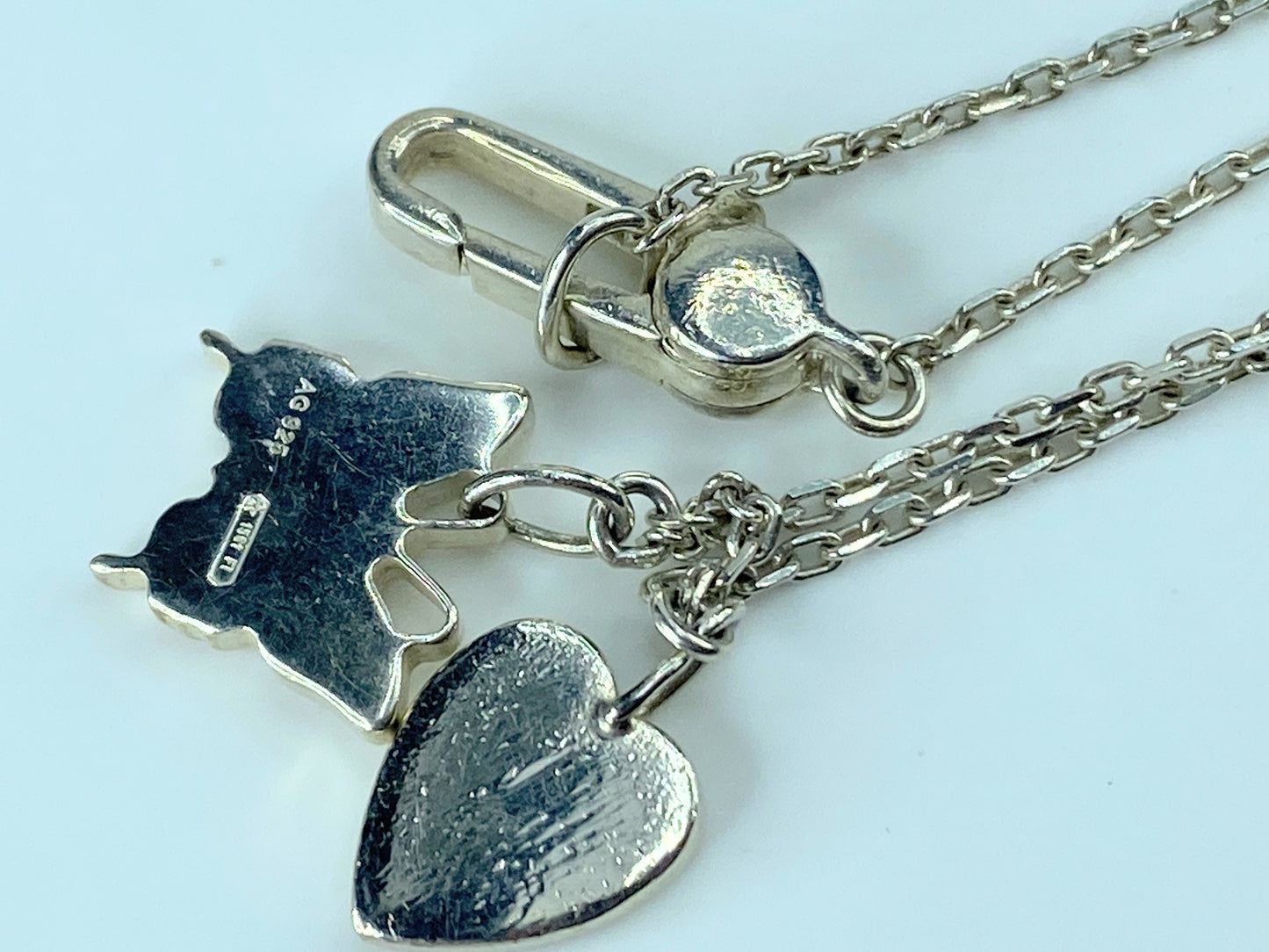 Vintage Authentic Gucci Butterfly Heart Necklace Italy w Dust Bag 7.2g 18" GS329