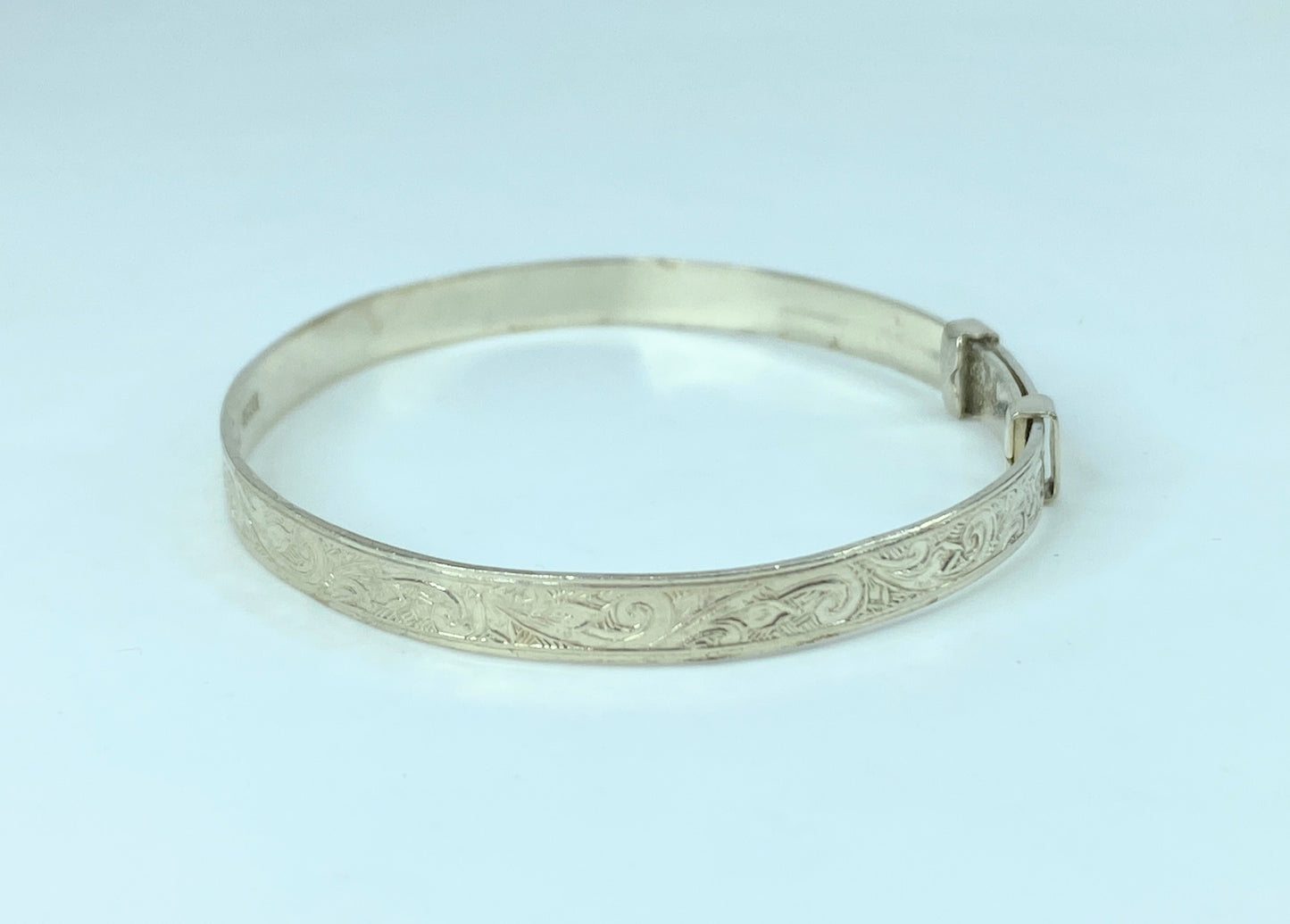 c1930's Sterling Silver 4.4mm Floral expandable children bangle 5.5" 5.1g JR814