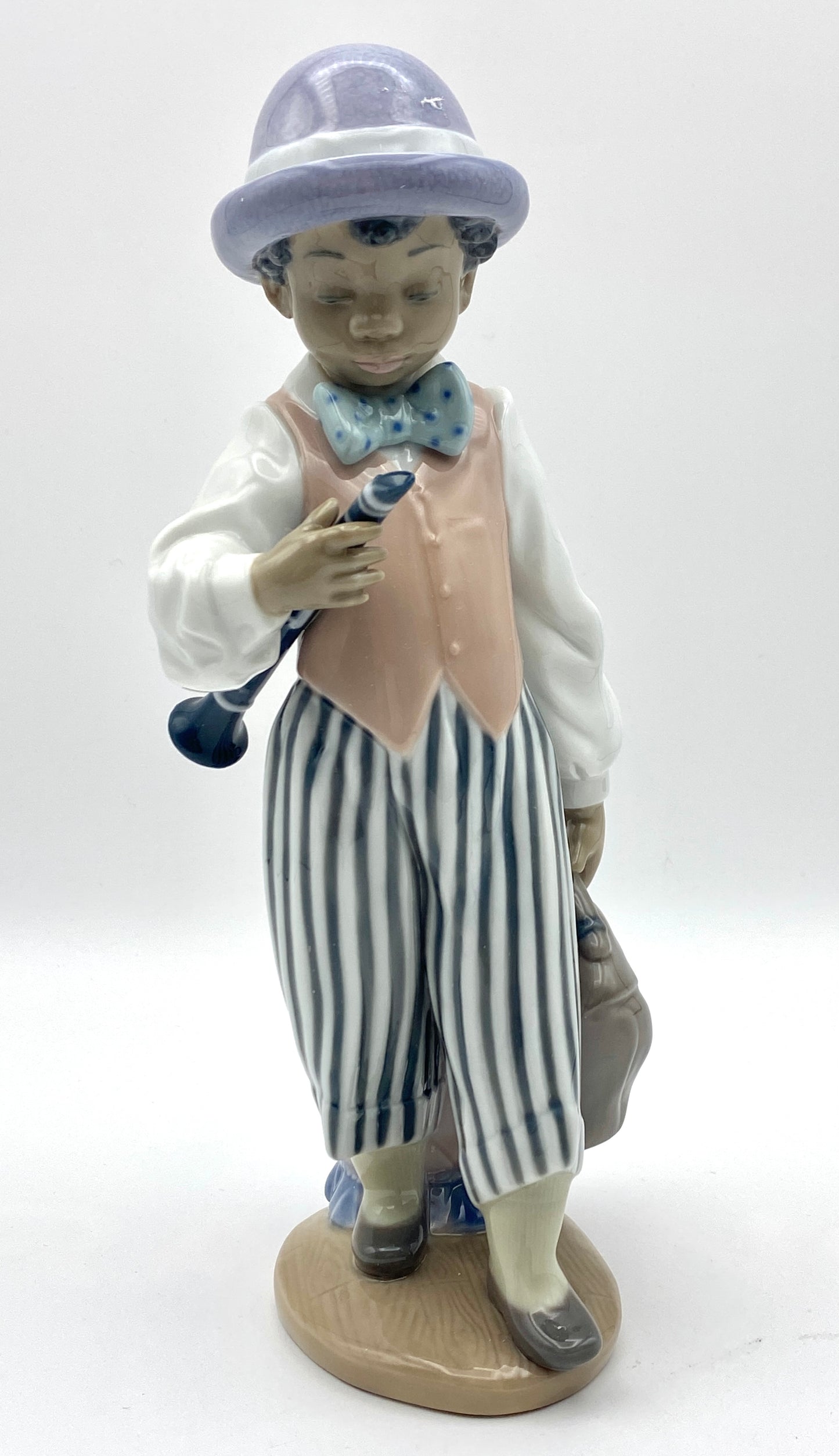 Lladro Figurine #5928"Jazz Clarinet" Boy with clarinet mint in box Retired