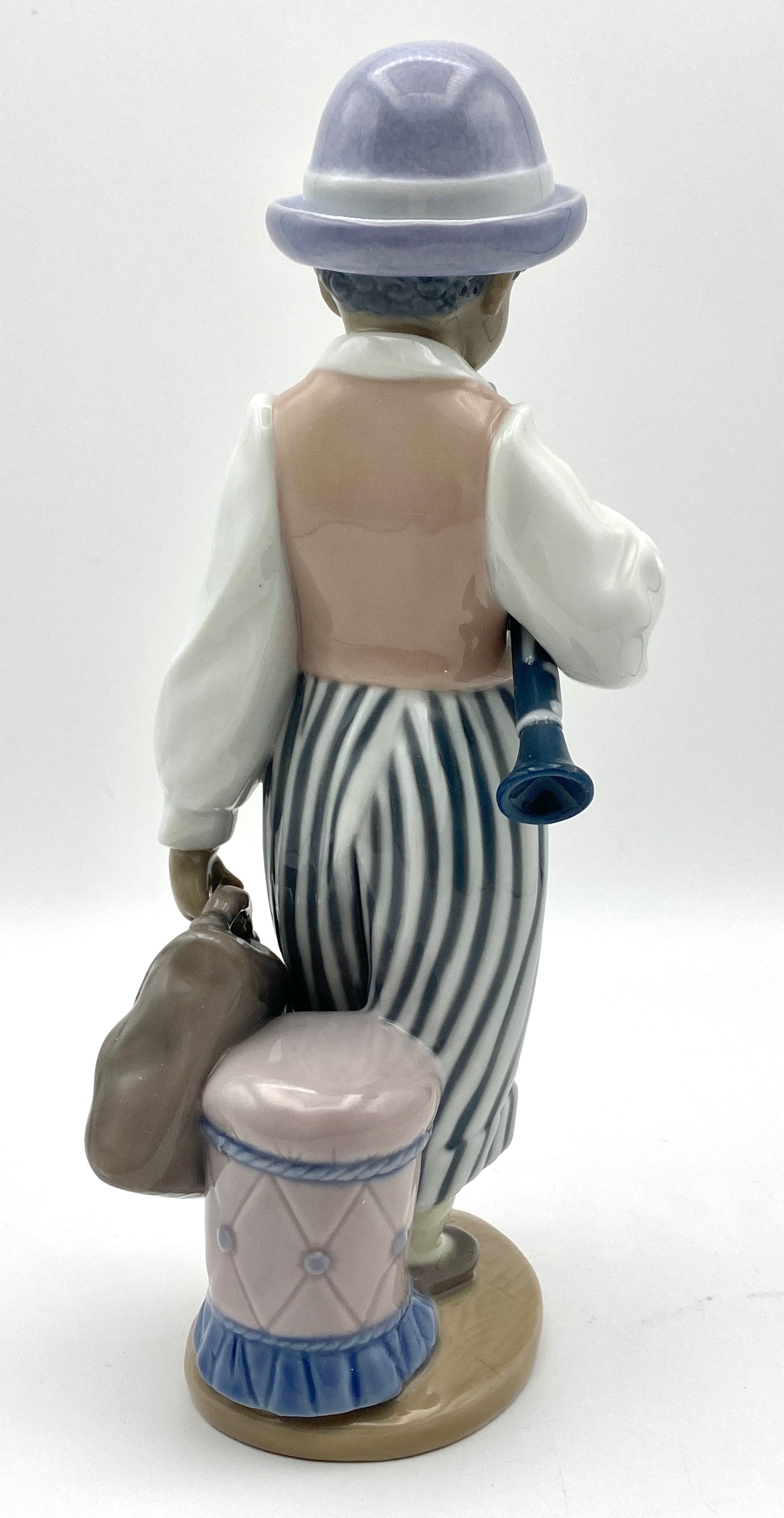 Lladro Figurine #5928"Jazz Clarinet" Boy with clarinet mint in box Retired