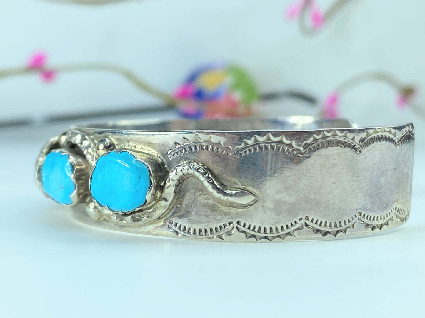 Zuni Sterling Silver Turquoise Snake Motif Cuff Bracelet 7 3/4" 23.1g JR283