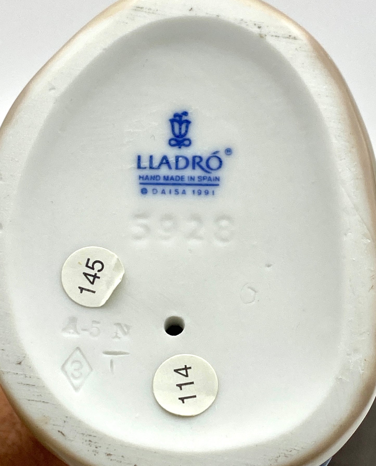 Lladro Figurine #5928"Jazz Clarinet" Boy with clarinet mint in box Retired