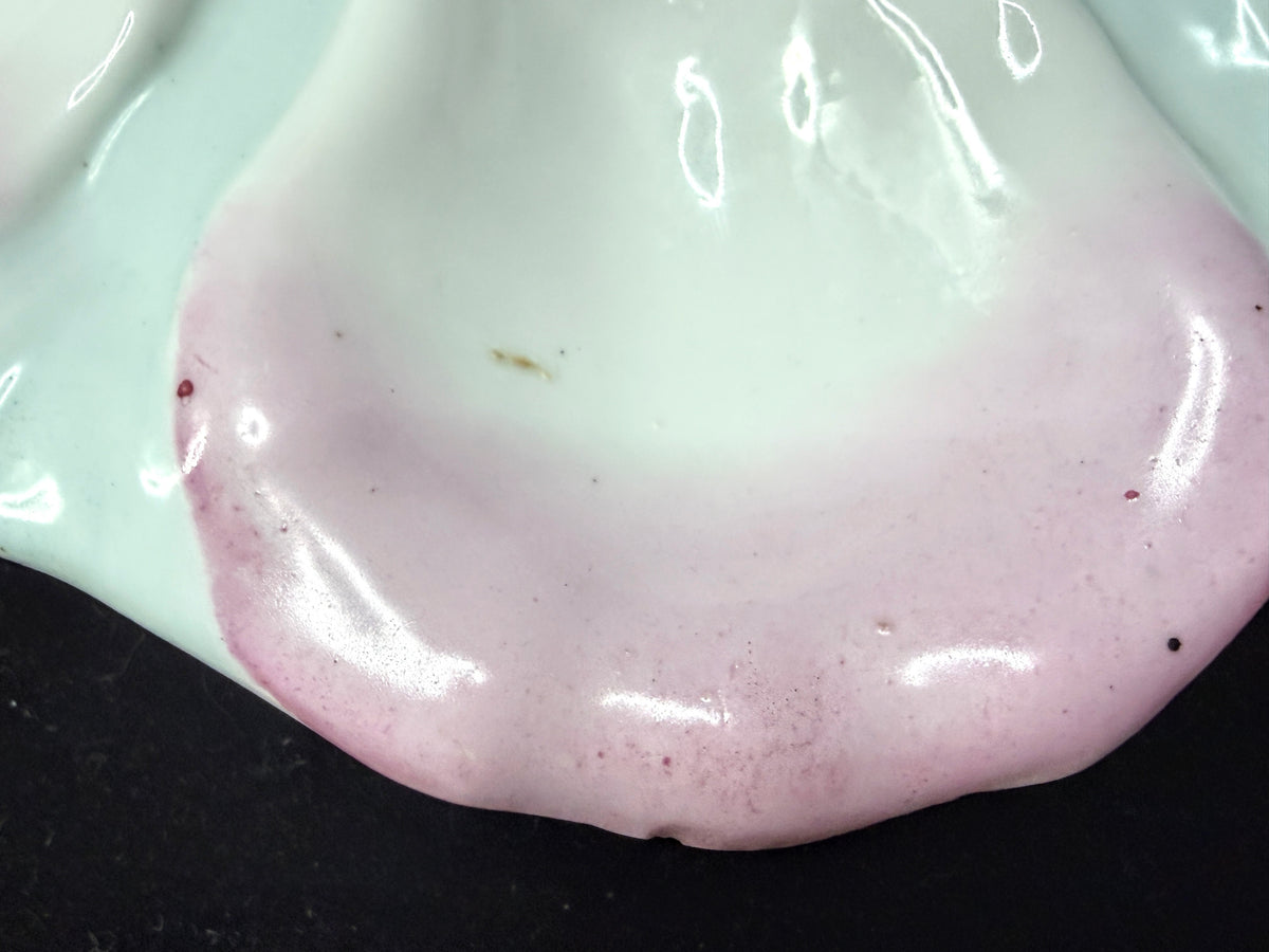 Pink and Seafoam Majolica Style Seafood Plate 9.5 Inch A1226