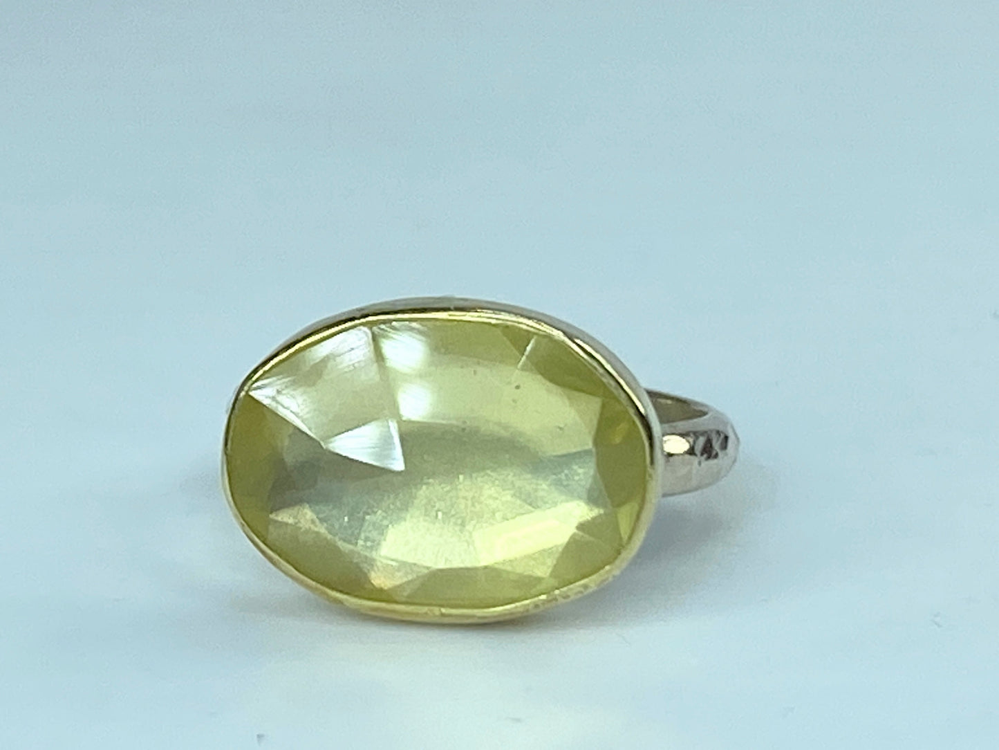Topaz ring, lemon Topaz oval bicolor sterling Silver hammer shank s6 3.5g JR782