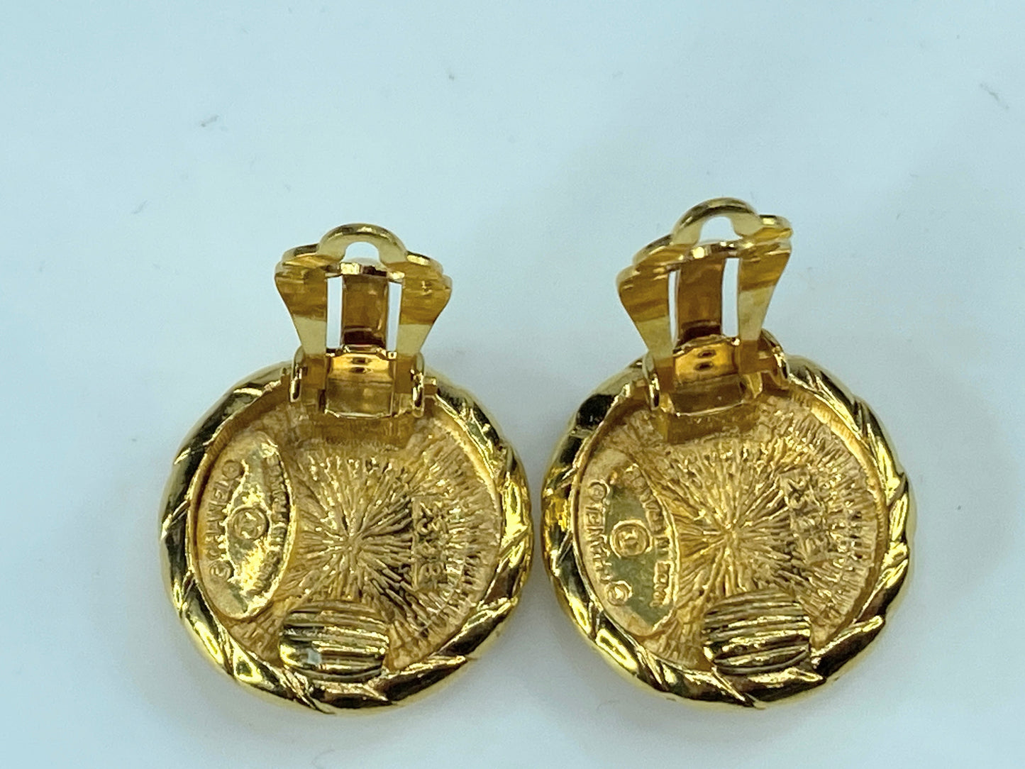 Chanel Coco Mark Clip-on gold tone earrings authentic 22.2mm 17.1g GS340