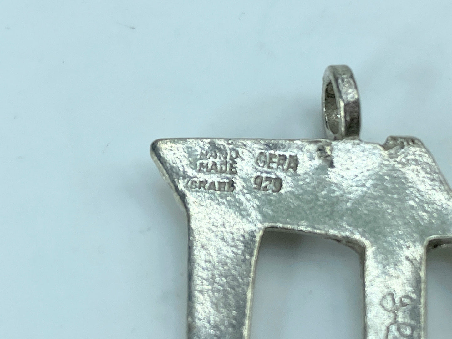 Jewish Art sterling 925 Rachel Gera Big Chai Pendant Signed Modernist Art JR789