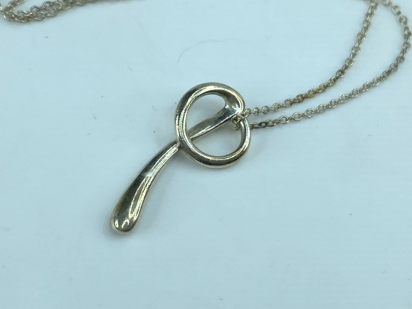 Tiffany & Co Letter "Q" Initial Pendant Necklace Sterling Silver 925 JR821