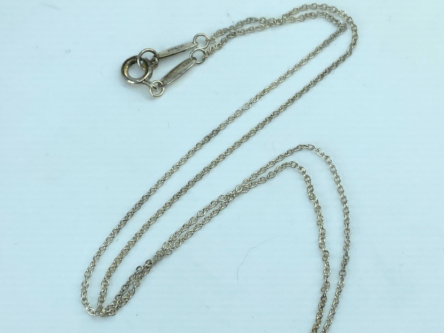 Tiffany & Co Letter "Q" Initial Pendant Necklace Sterling Silver 925 JR821