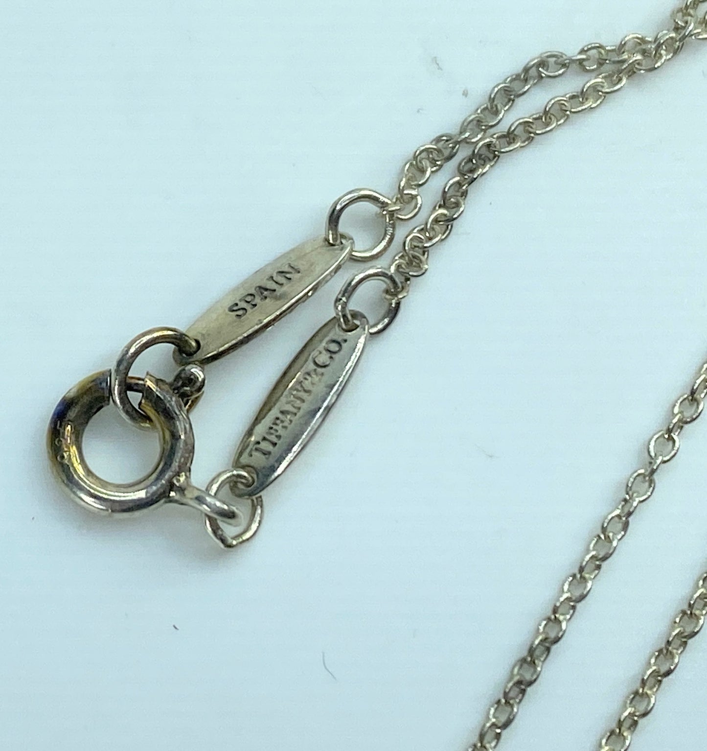 Tiffany & Co Letter "Q" Initial Pendant Necklace Sterling Silver 925 JR821