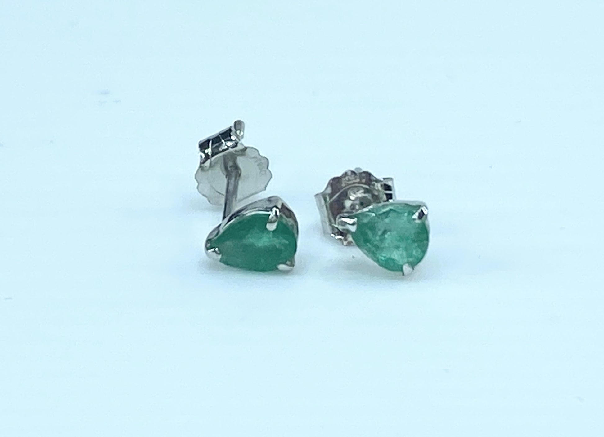 Platinum 0.8ctw Teardrop shape solitaire Emerald stud earrings