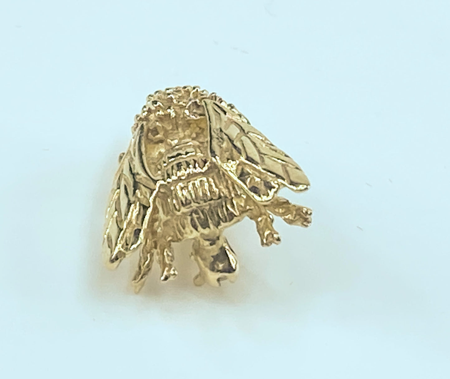 Whimsical articulate detail Bumble Bee Brooch pin in 14K