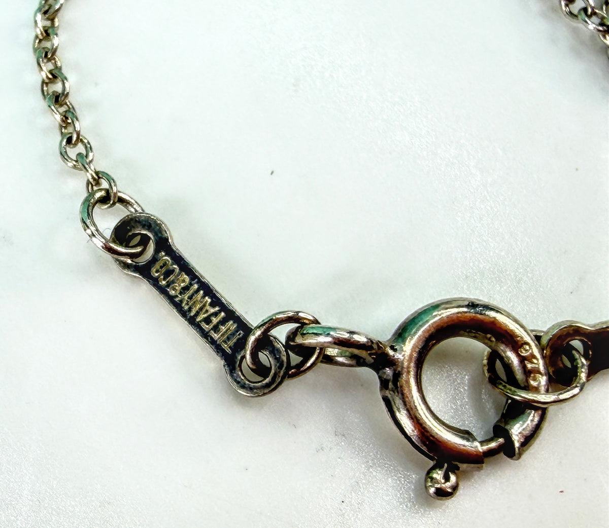 Tiffany & Co. Sterling Silver Initial Q Pendant Necklace 16" 4.3g JR2047