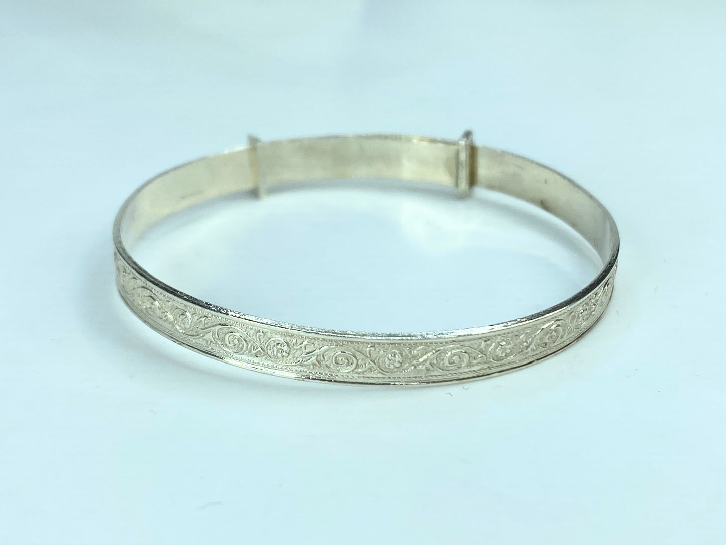 Adorable Sterling Silver 5mm Rose expandable children bangle 4.5" 5.4g JR834