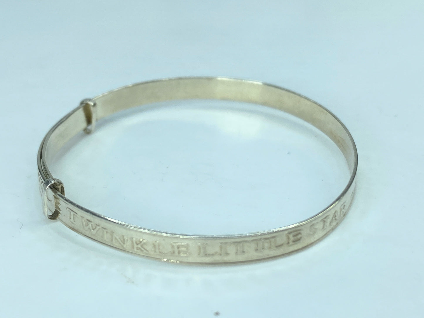 Sterling children bangle "Twinkle Twinkle Little Star, How.." carved 4" JR836
