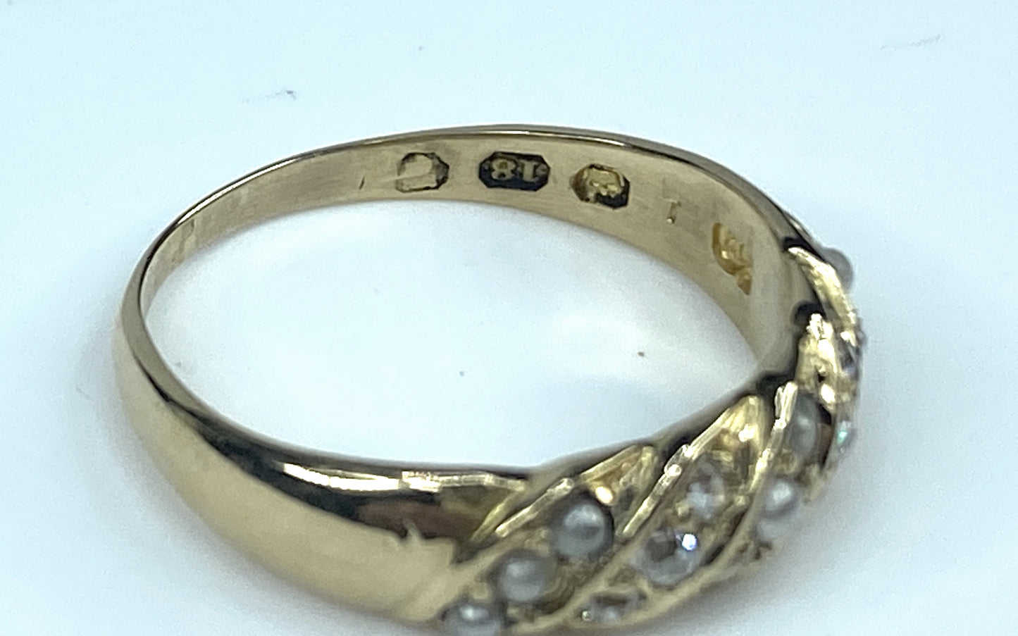 Antique 18K gold 0.1ct H/Si2 Old Euro cut Diamond Seed pearl ring