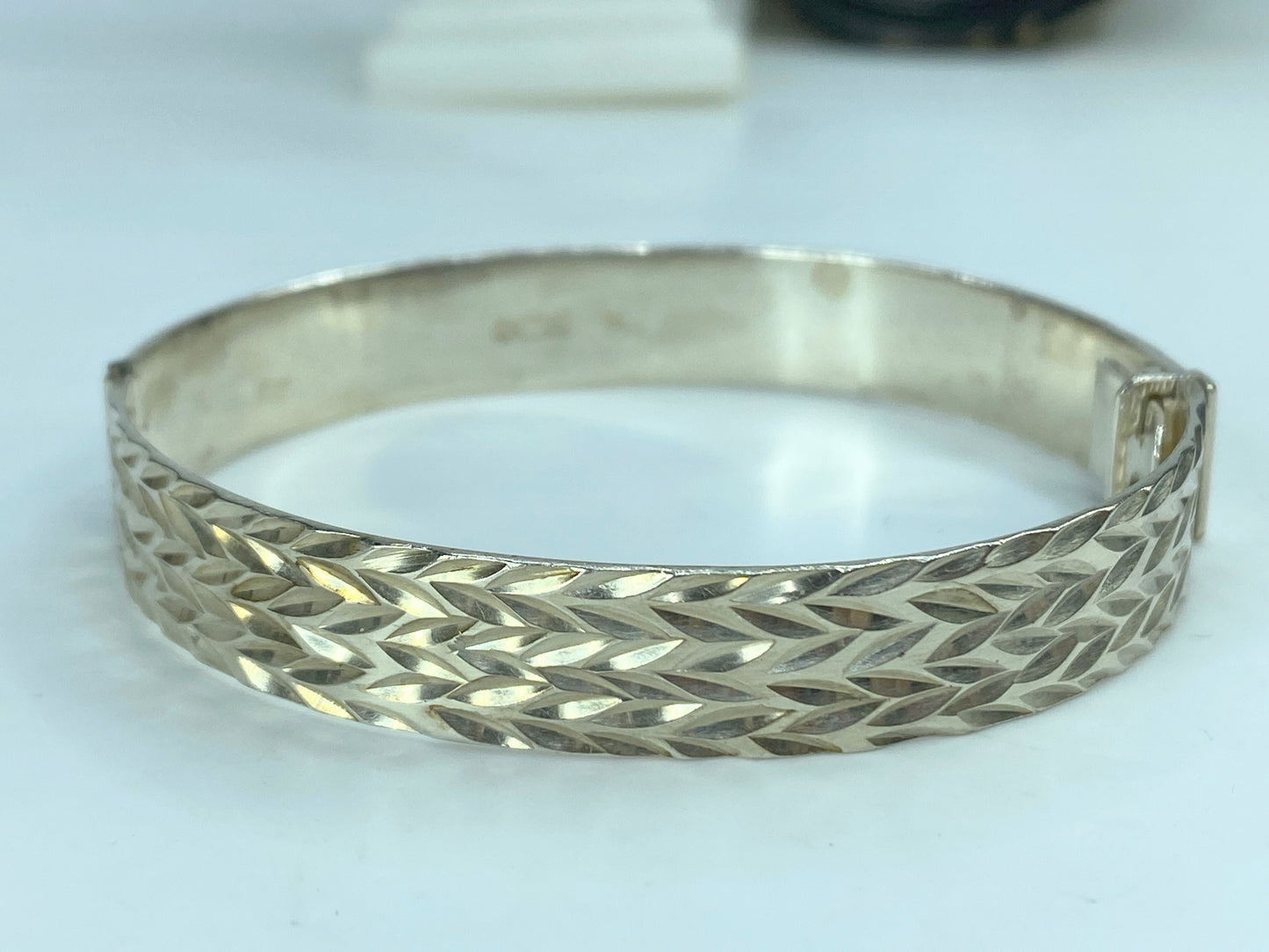 Sturdy Sterling silver 10mm Braided Design hindged Bangle Bracelet 7" 21g JR838