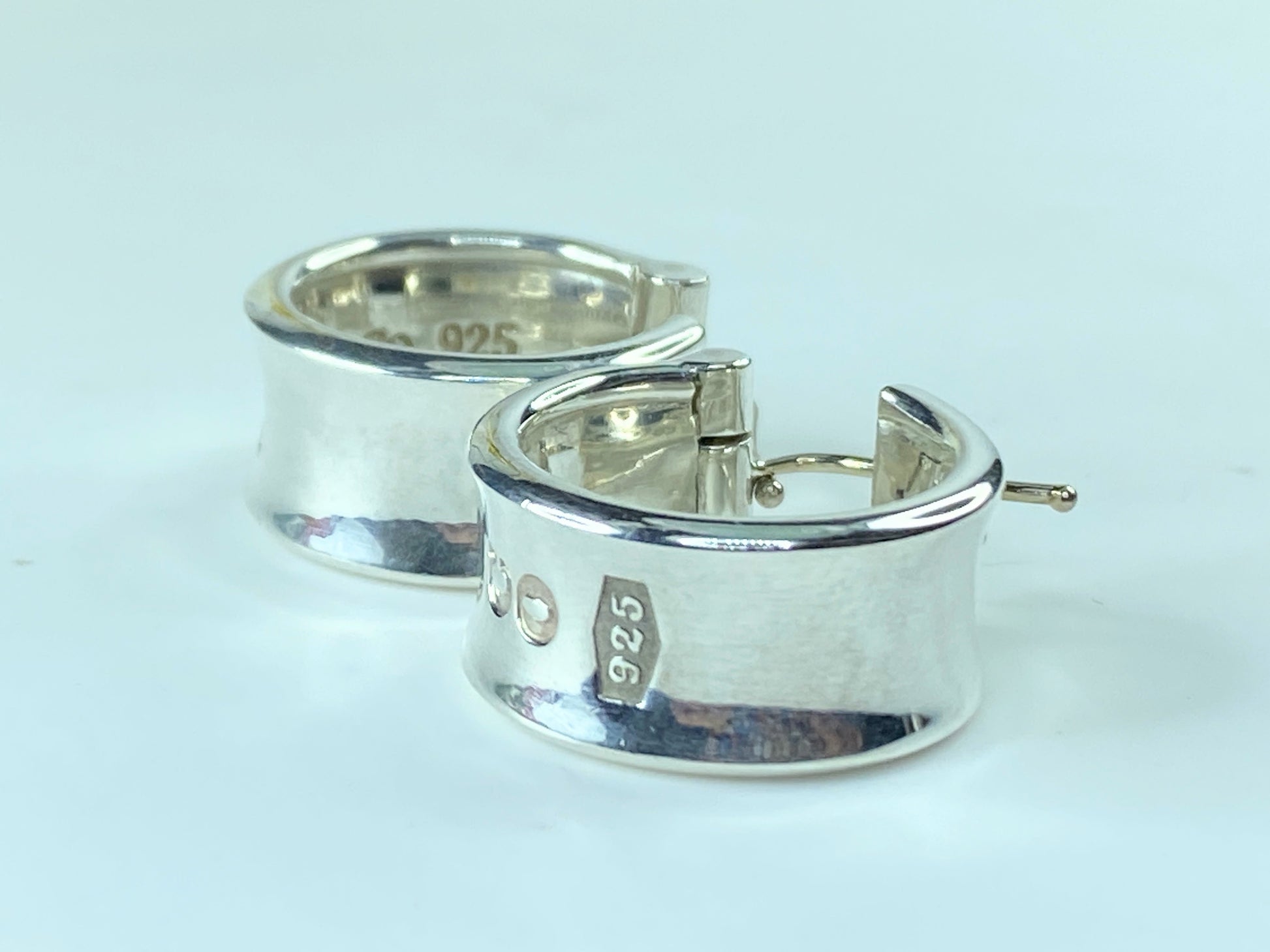 Tiffany & Co. Vintage 1837 Wide Hoop Earrings sterling silver 925 20mm JR213