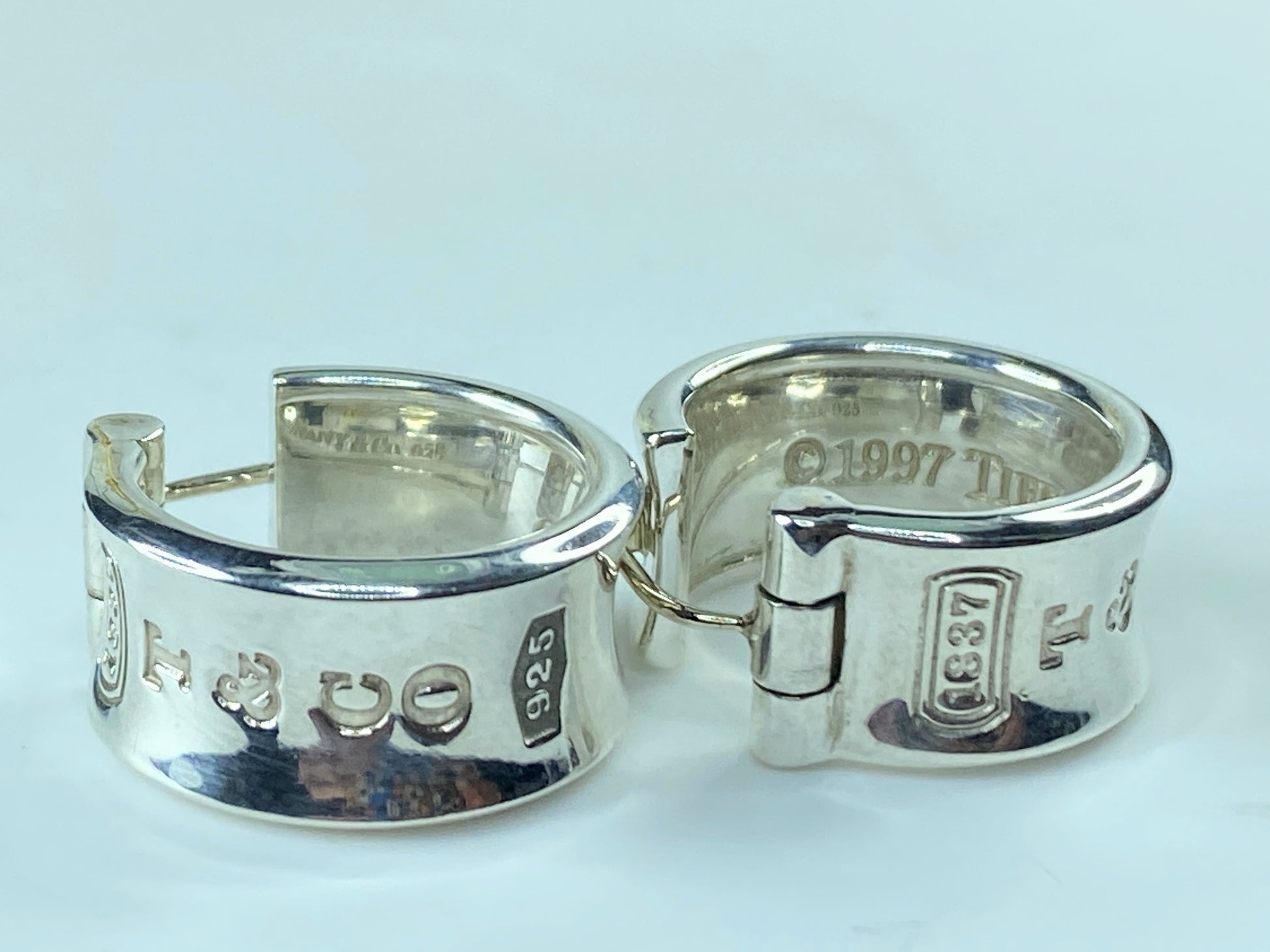 Tiffany & Co. Vintage 1837 Wide Hoop Earrings sterling silver 925 20mm JR213