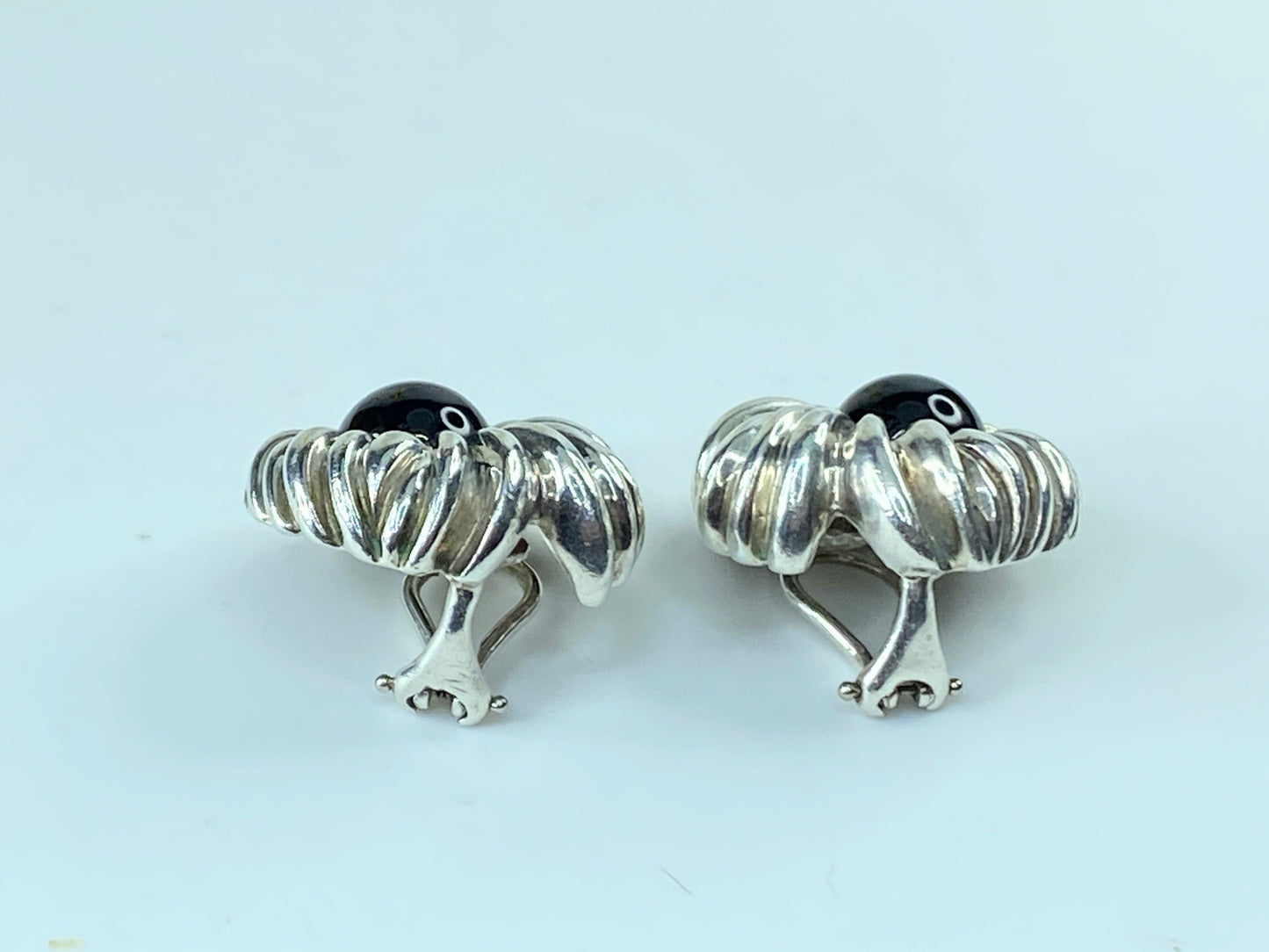 Heavy Tiffany & Co Sterling Silver Black Onyx Flower clip-on Earrings 21g JR216