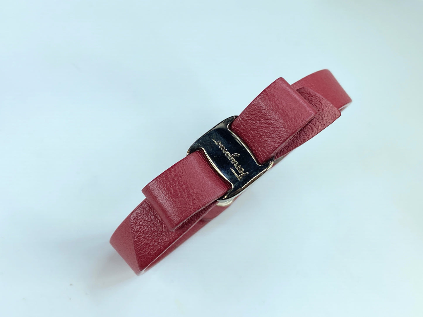 AUTH Salvatore Ferragamo Vala Bow Leather Bracelet Red adjustable w/pouch GS572