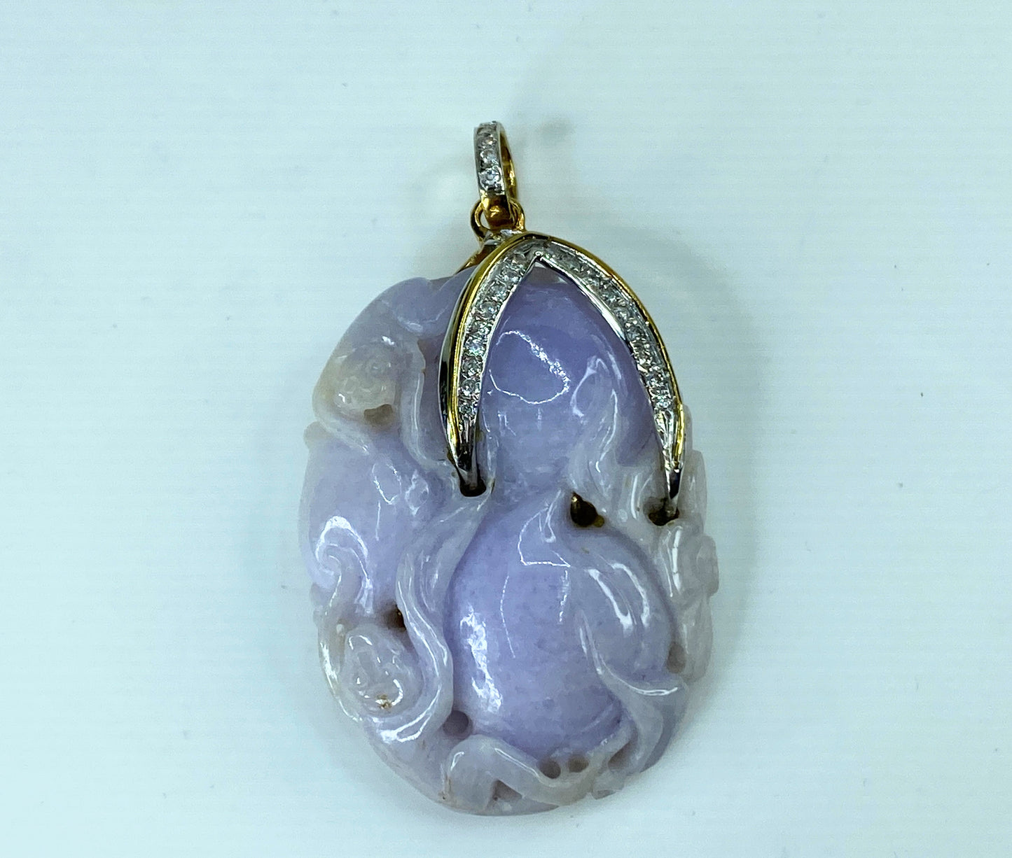 Certified 14K untreated 129ct Lavender Jadeite 0.4ct F/VS1 Diamond pendant JR225