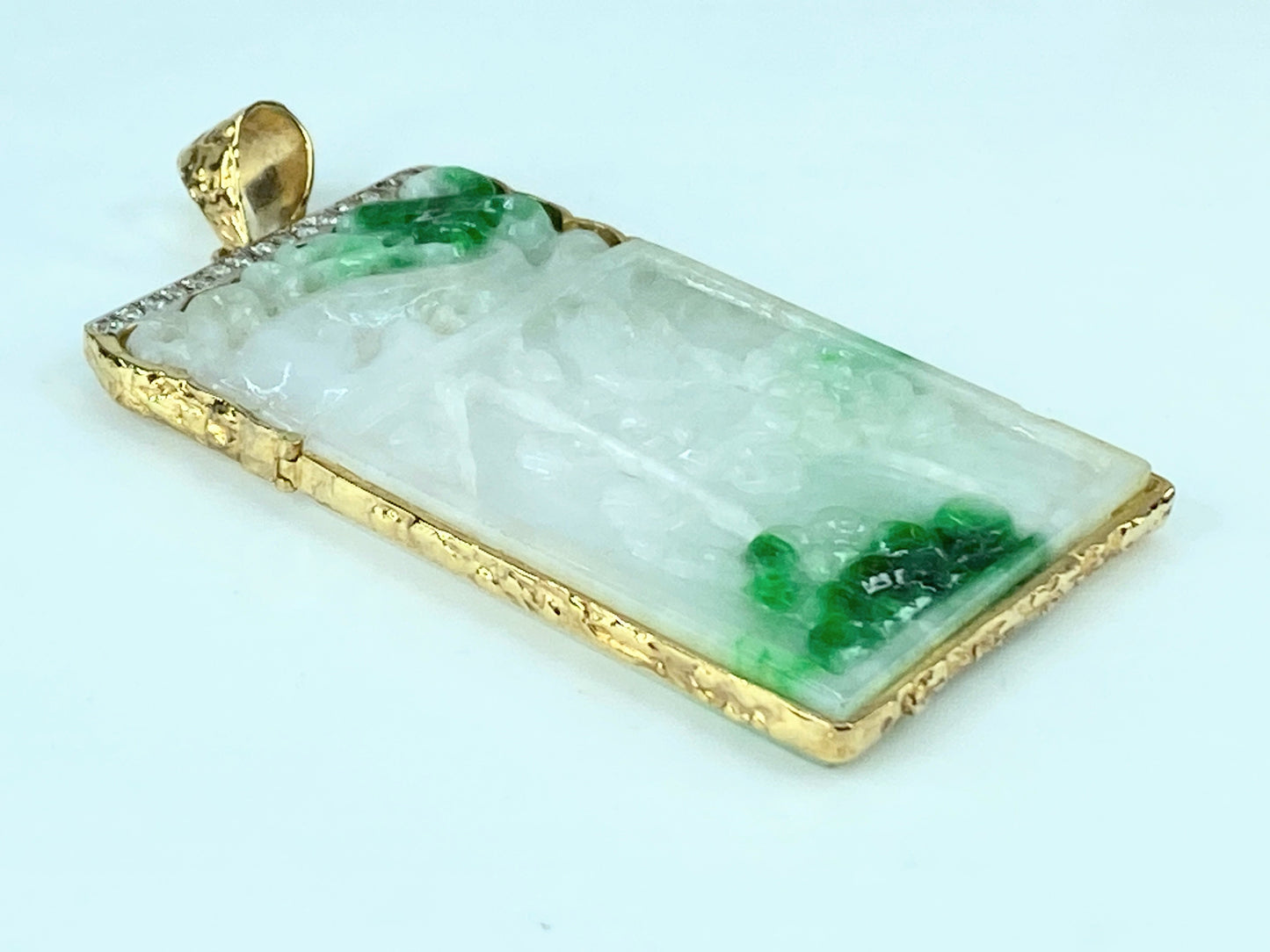 GIA-certified 14K Fei Cui "翡翠" Jadeite 0.37ct G/VS2 Diamond pendant 2.5" JR231