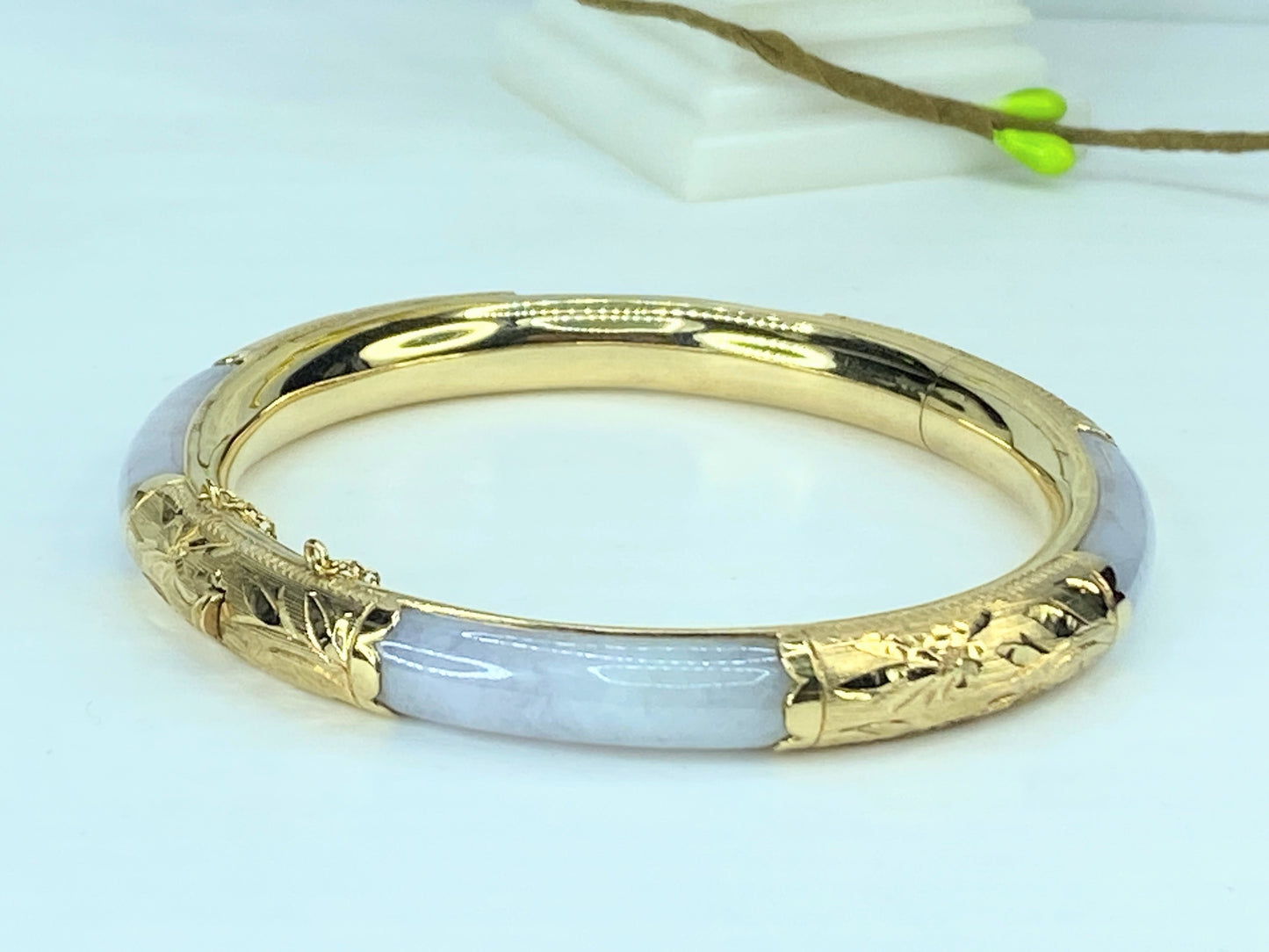 GIA certified 14K gold natural Lavender Jade hololith hinged bangle 7" JR228