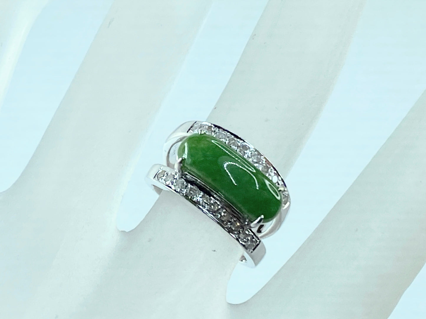 18K white gold 3.27ct Jadeite 0.37ct G/VS Diamond saddle ring s6 7.2g JR243