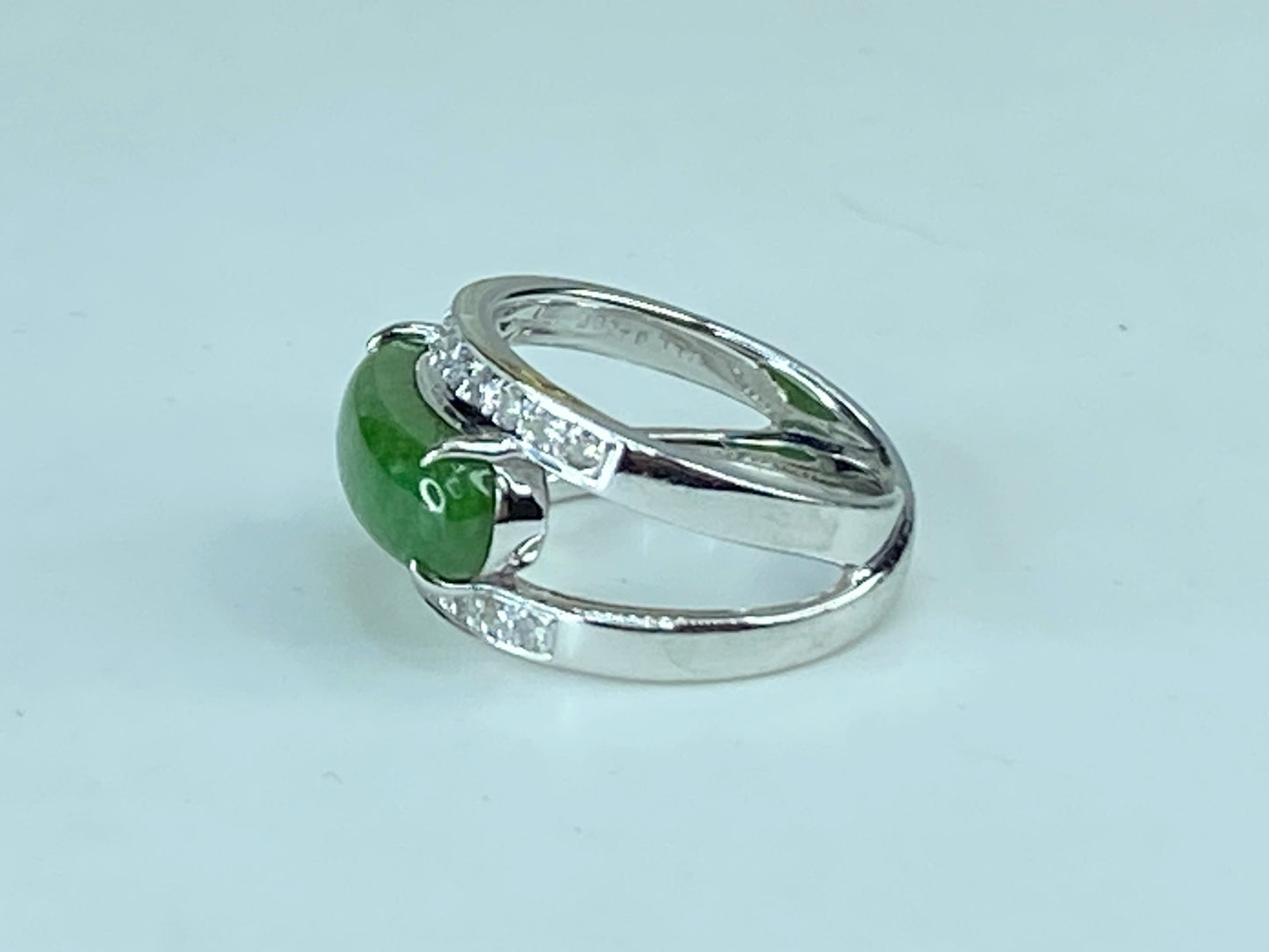 18K white gold 3.27ct Jadeite 0.37ct G/VS Diamond saddle ring s6 7.2g JR243