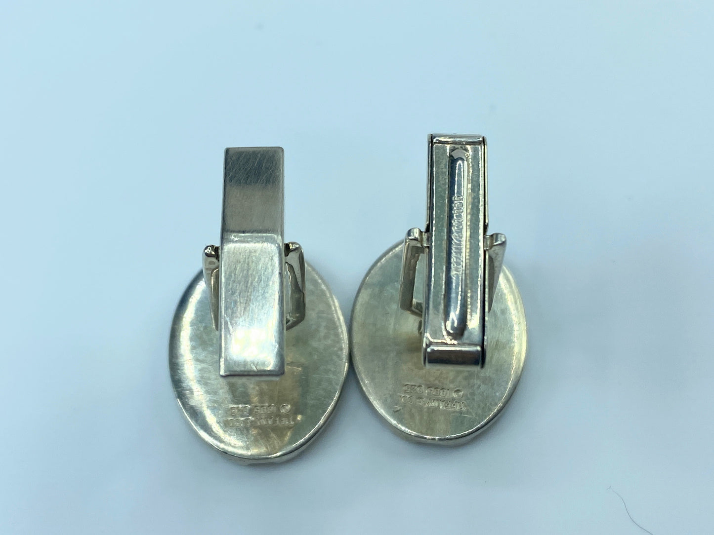 Tiffany & Co. Sterling silver Oval Atlas Cufflink with pouch
