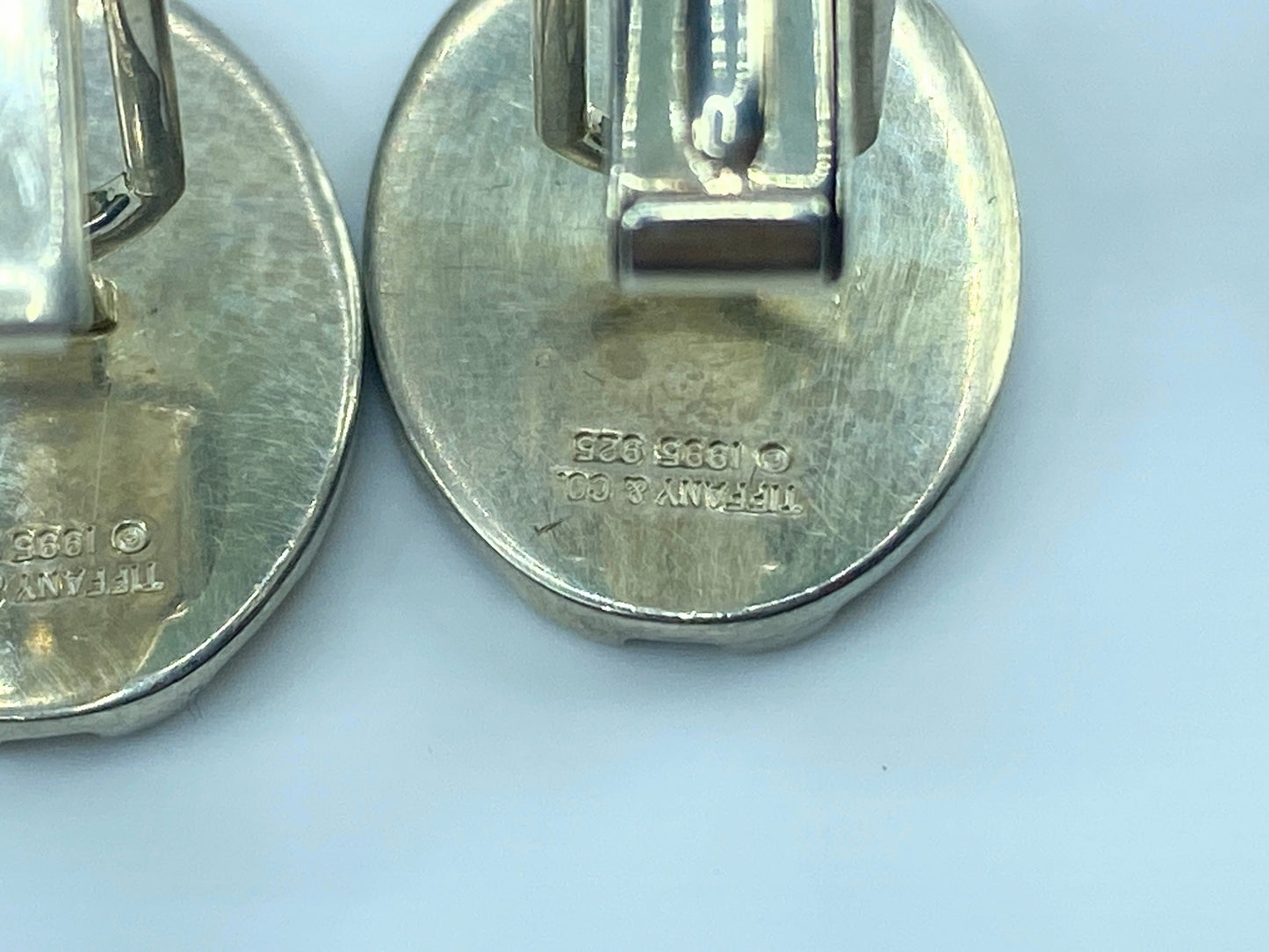 Tiffany & Co. Sterling silver Oval Atlas Cufflink with pouch