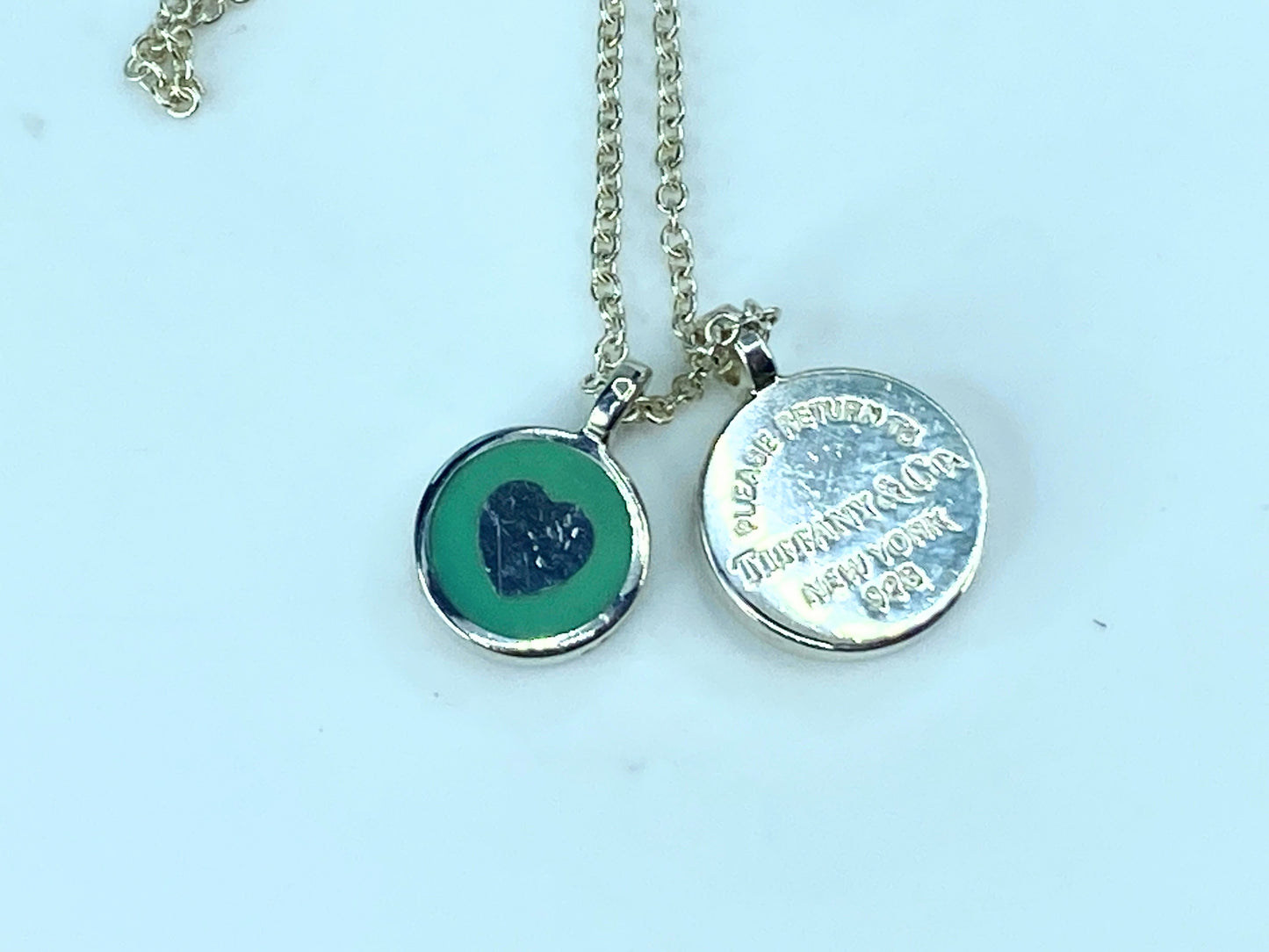 Tiffany & Co. Enamel Return to Tiffany Double Round Tag Pendant Necklace JR264