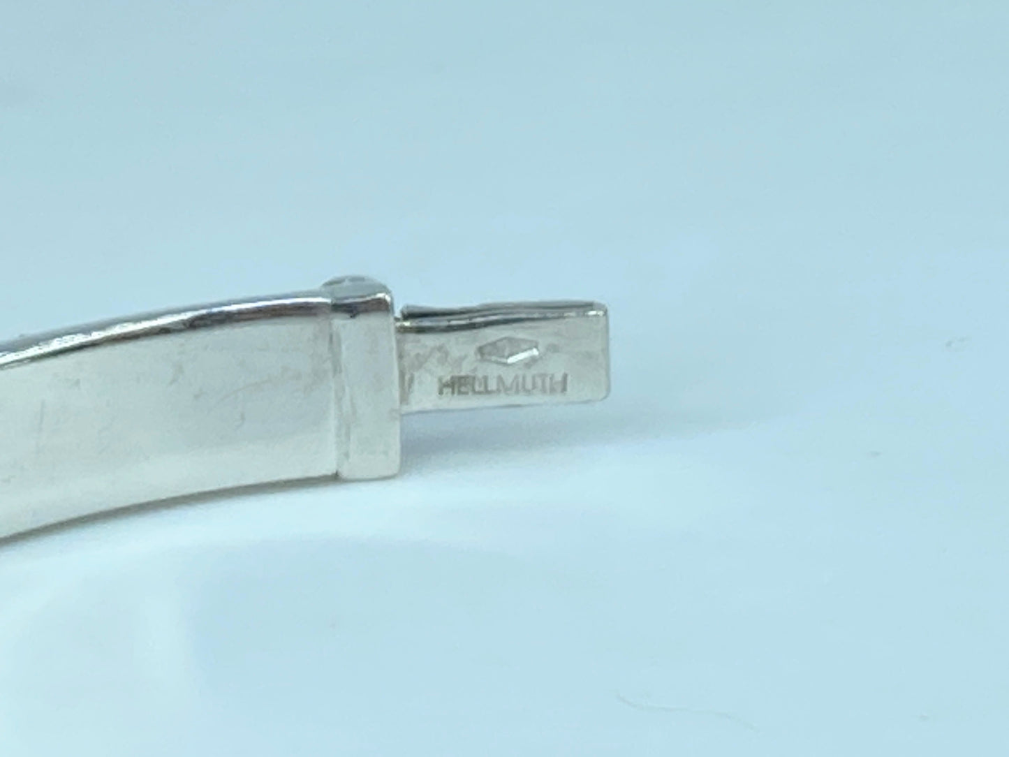 Hellmuth 0.35ct round brilliant Diamond 18K white gold Bangle 7" 20.4 JR260