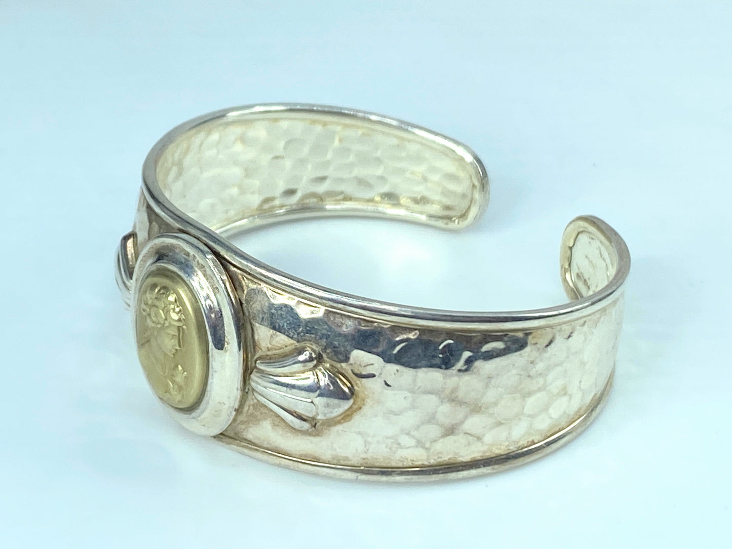 Italy Hammered Sterling Silver Cuff Bracelet 14K Cameo Centerpiece 6.75" JR9684
