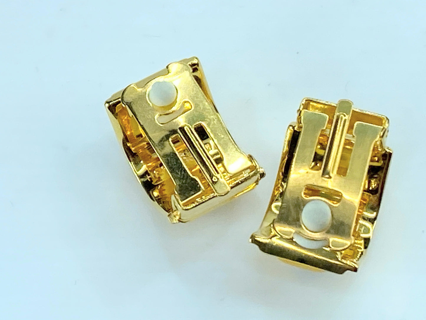 Hermes Enamel Ceramic Cloisonné Flower Motif Yellow Gold Earrings in box GS325