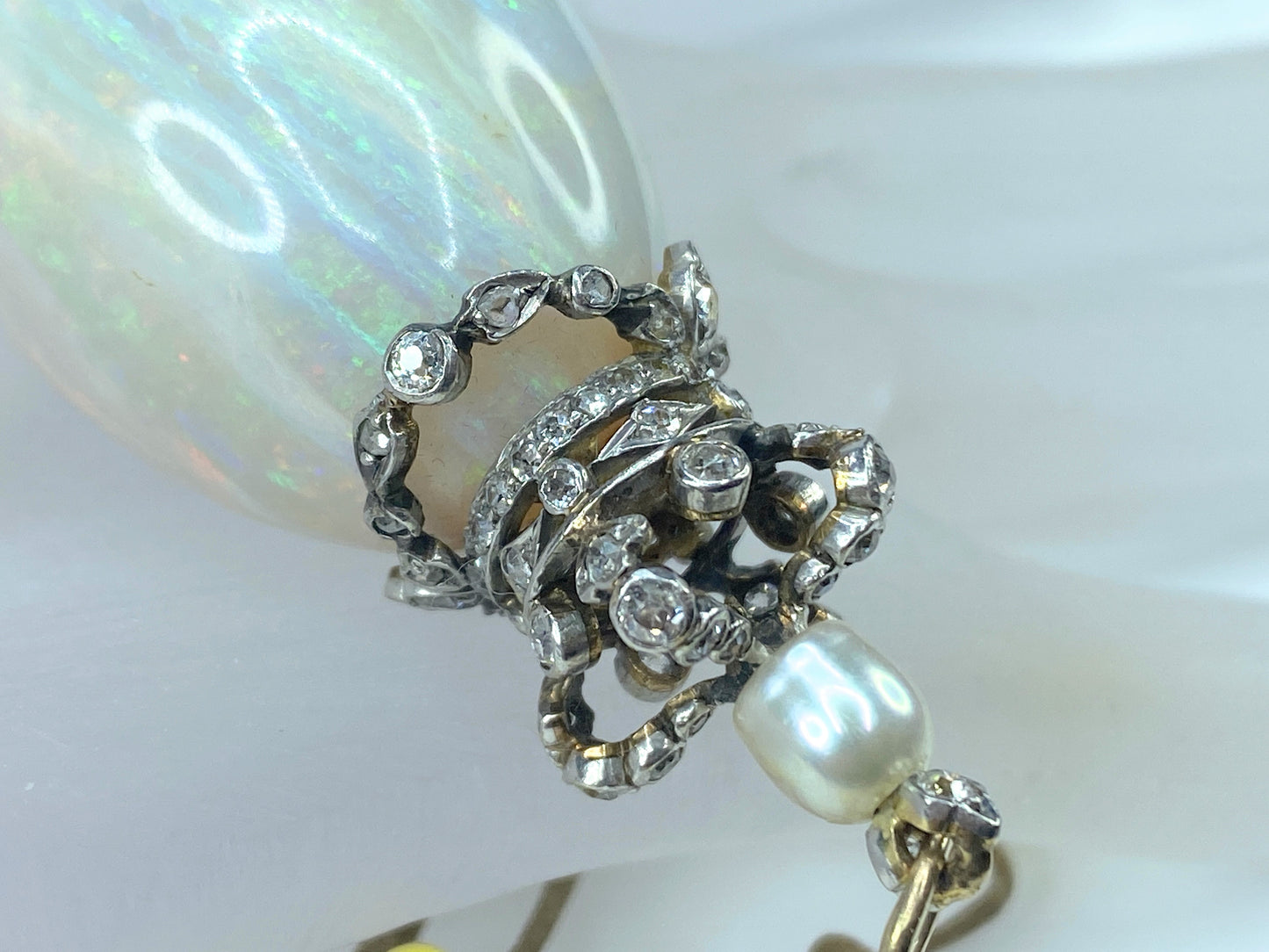 Appraised 26,995 Victorian 131.5ct Opal Drop G/Si Diamond pearl pendant JR8282