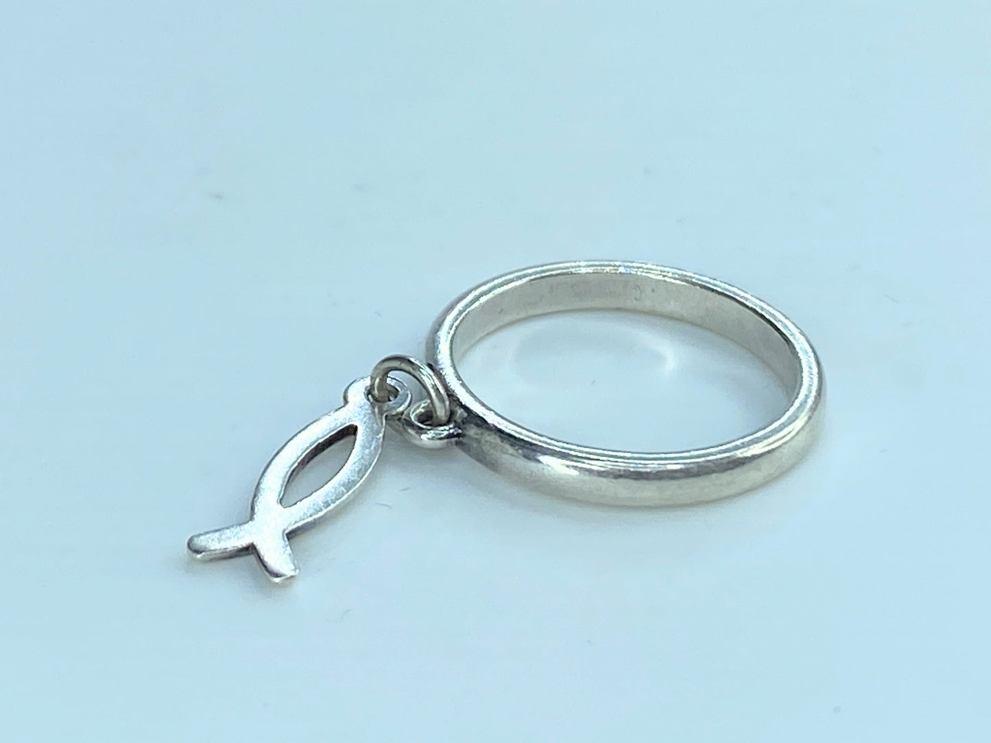 Retired James Avery Ichthus Dangle Charm Ring 2.1g s4.5