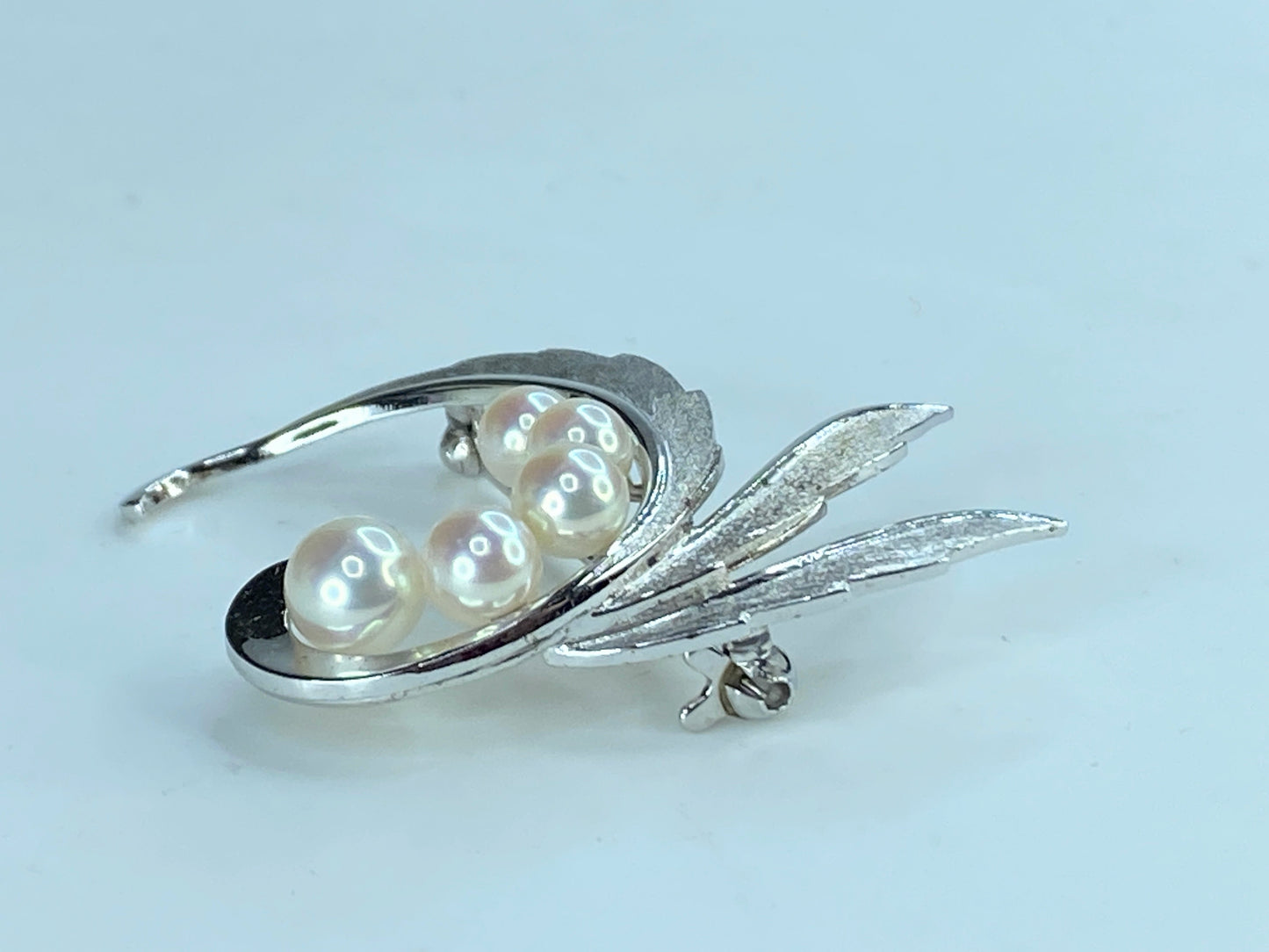 Mikimoto Akoya Pearl Brooch Pin Sterling Silver 6.10 mm 5.6g 1 5/8" JR254