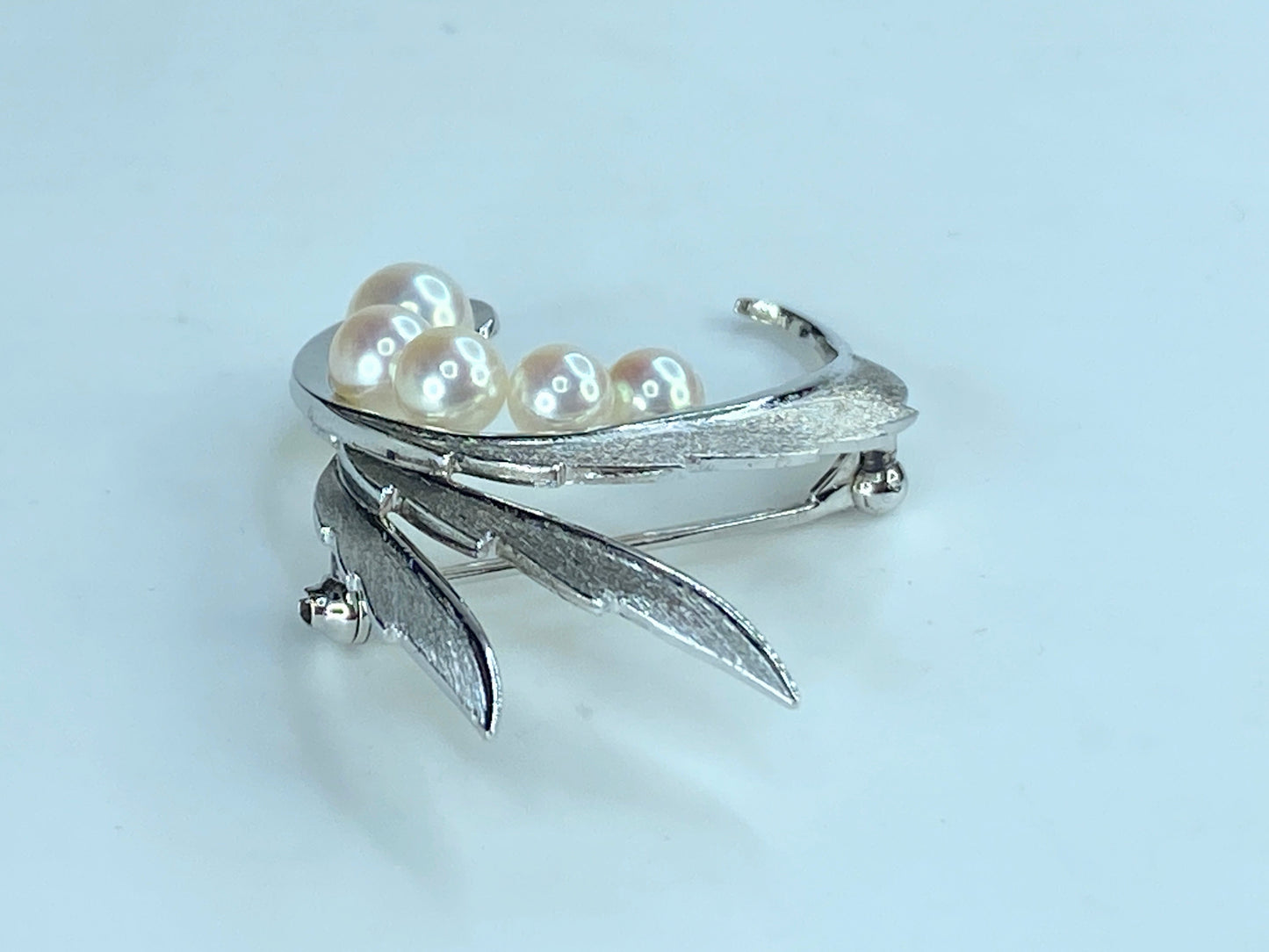 Mikimoto Akoya Pearl Brooch Pin Sterling Silver 6.10 mm 5.6g 1 5/8" JR254
