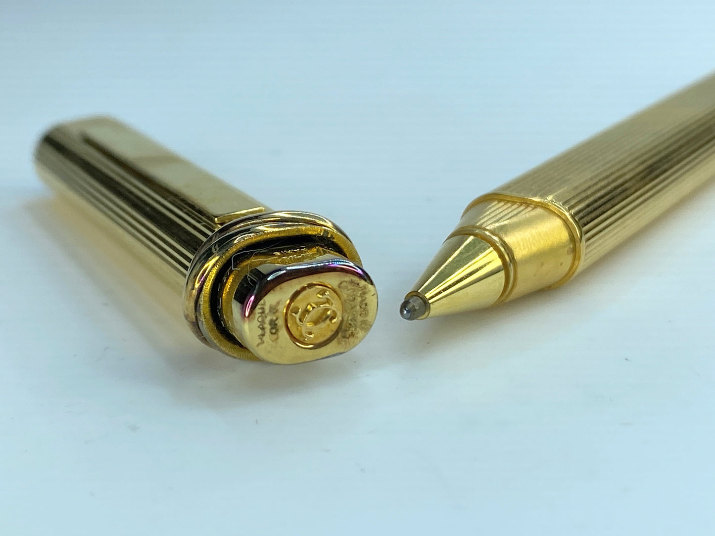 Cartier Vendome Gold-Plated Trinity Ballpoint Pen in Original Box/pamphlet OF01